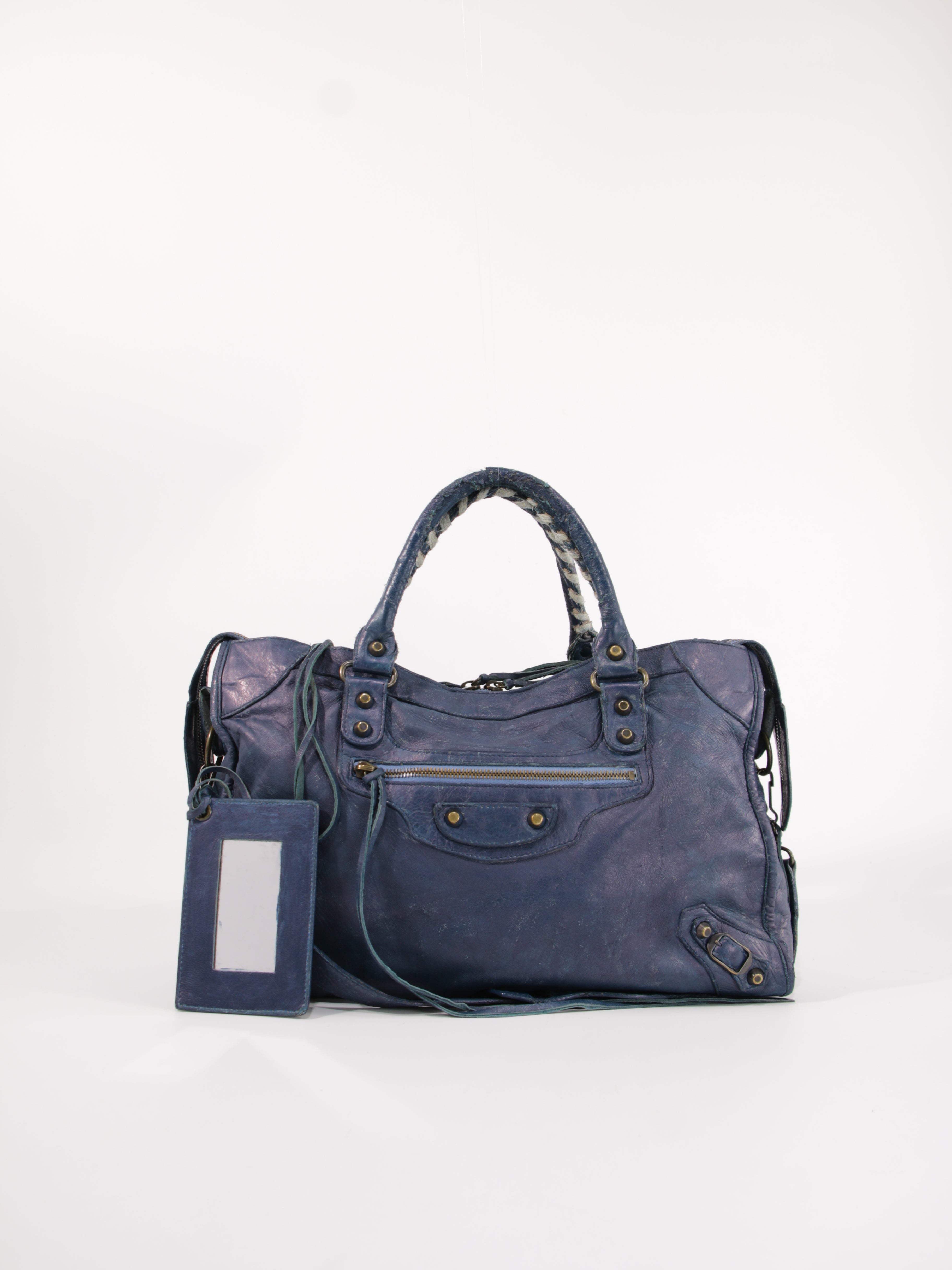 BALENCIAGA KÄSILAUHKUT