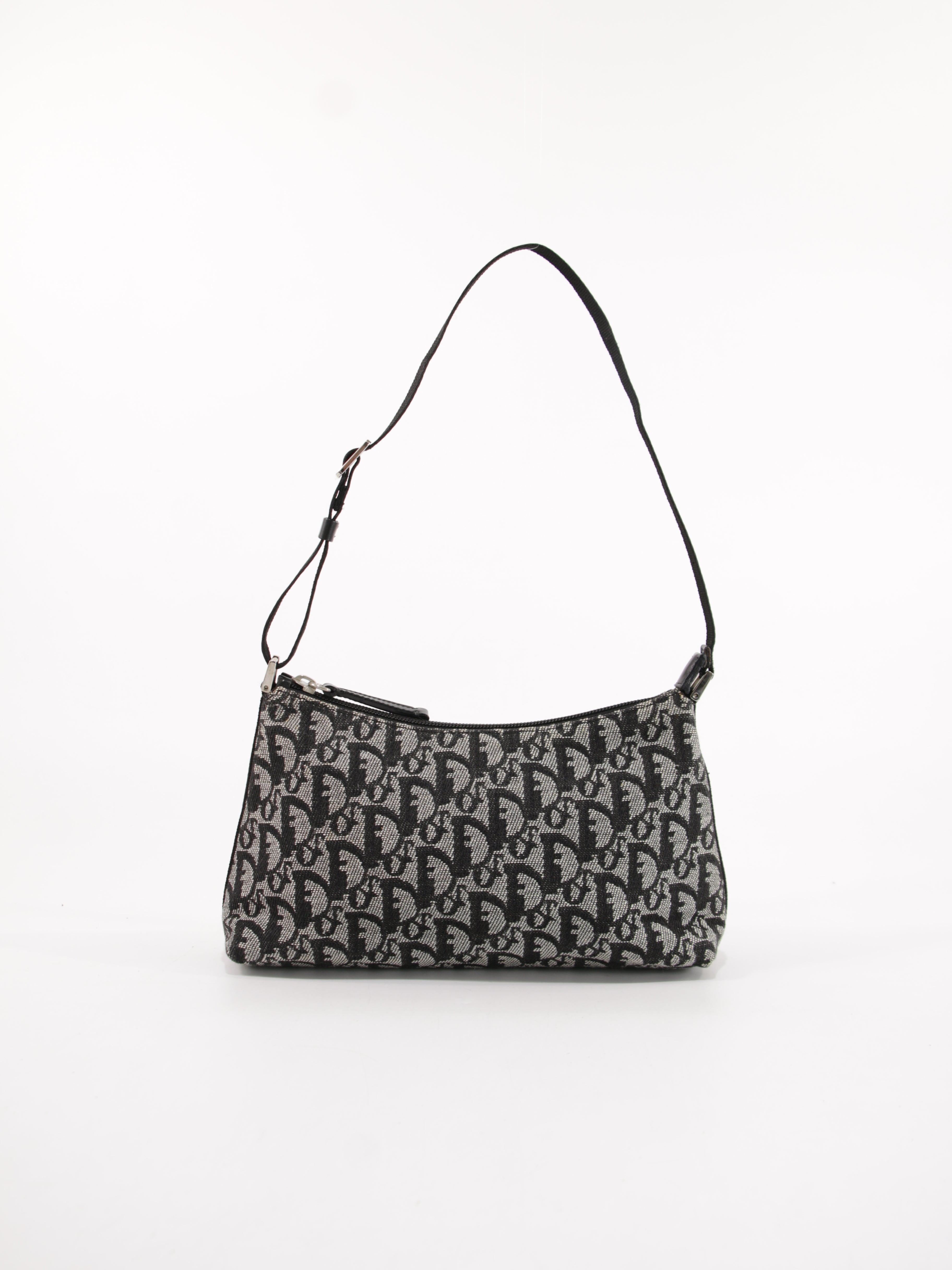 Laukut alle 1000 eur