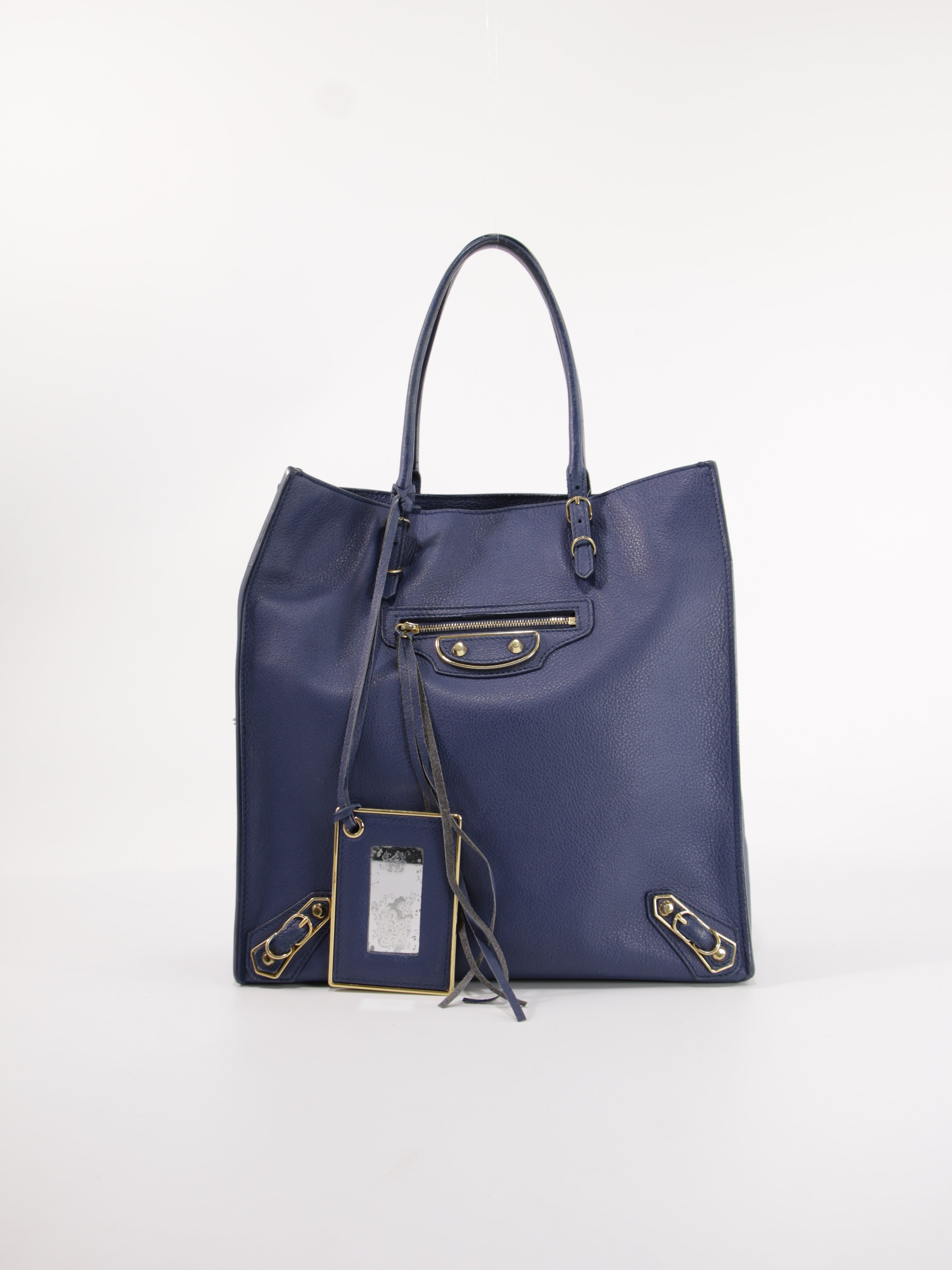 BALENCIAGA KÄSILAUHKUT