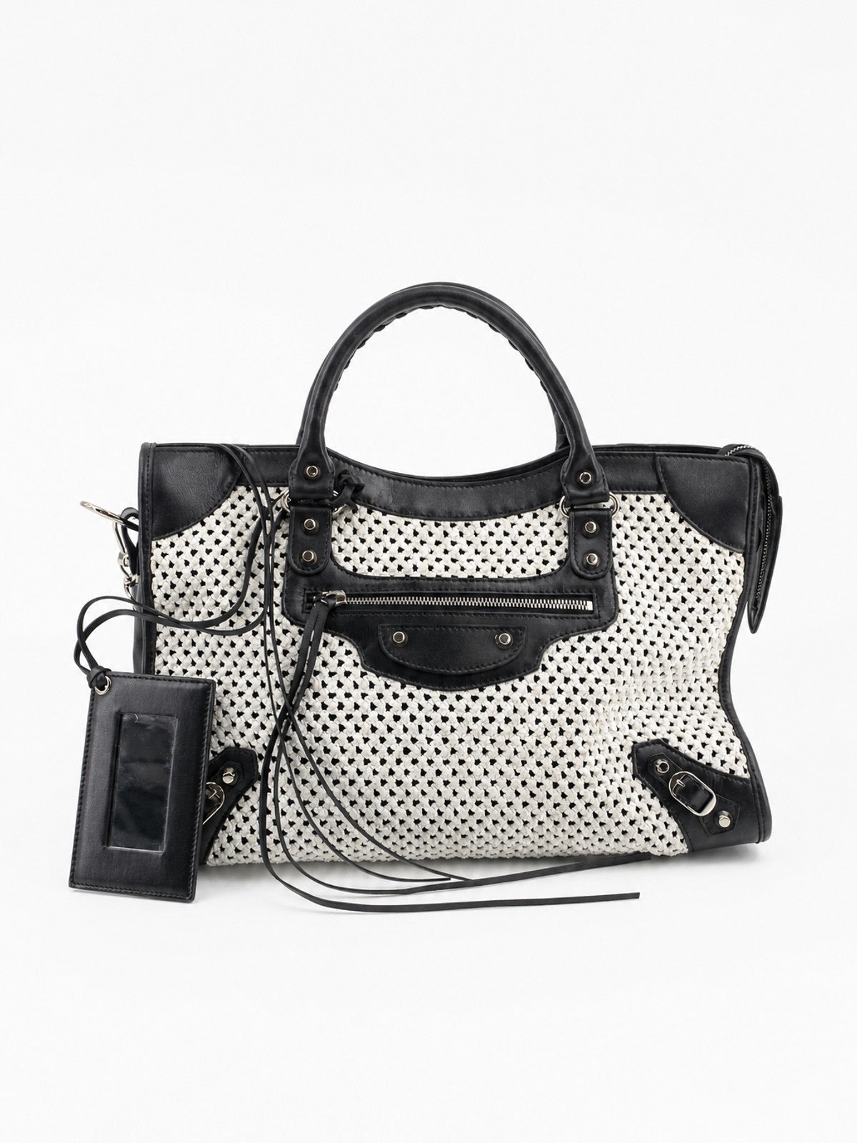 BALENCIAGA KÄSILAUHKUT