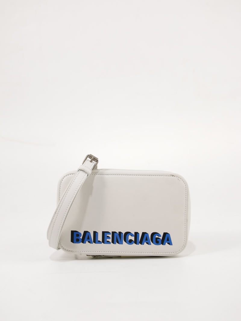BALENCIAGA LAUKUT