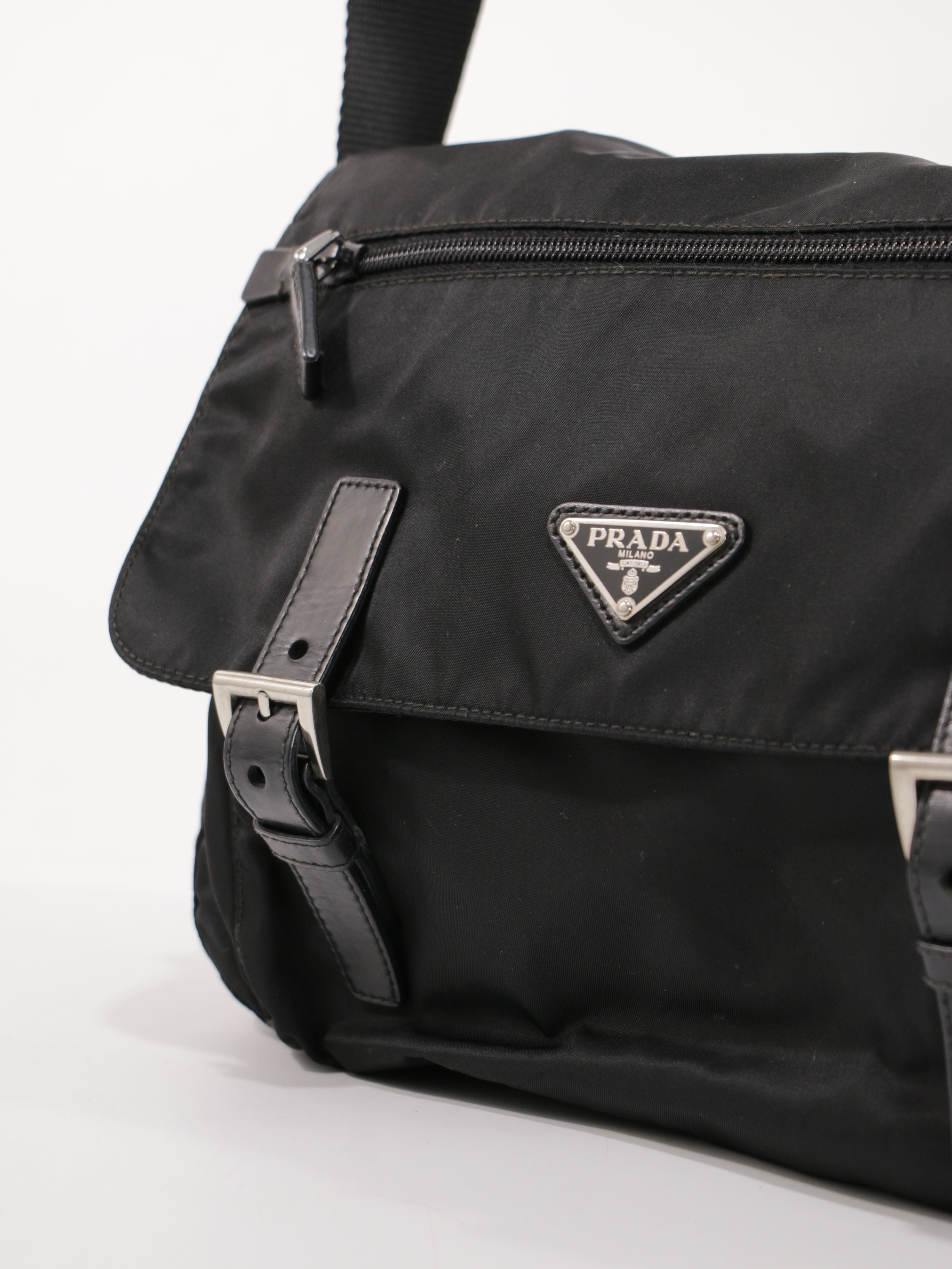 Double Buckle Messenger