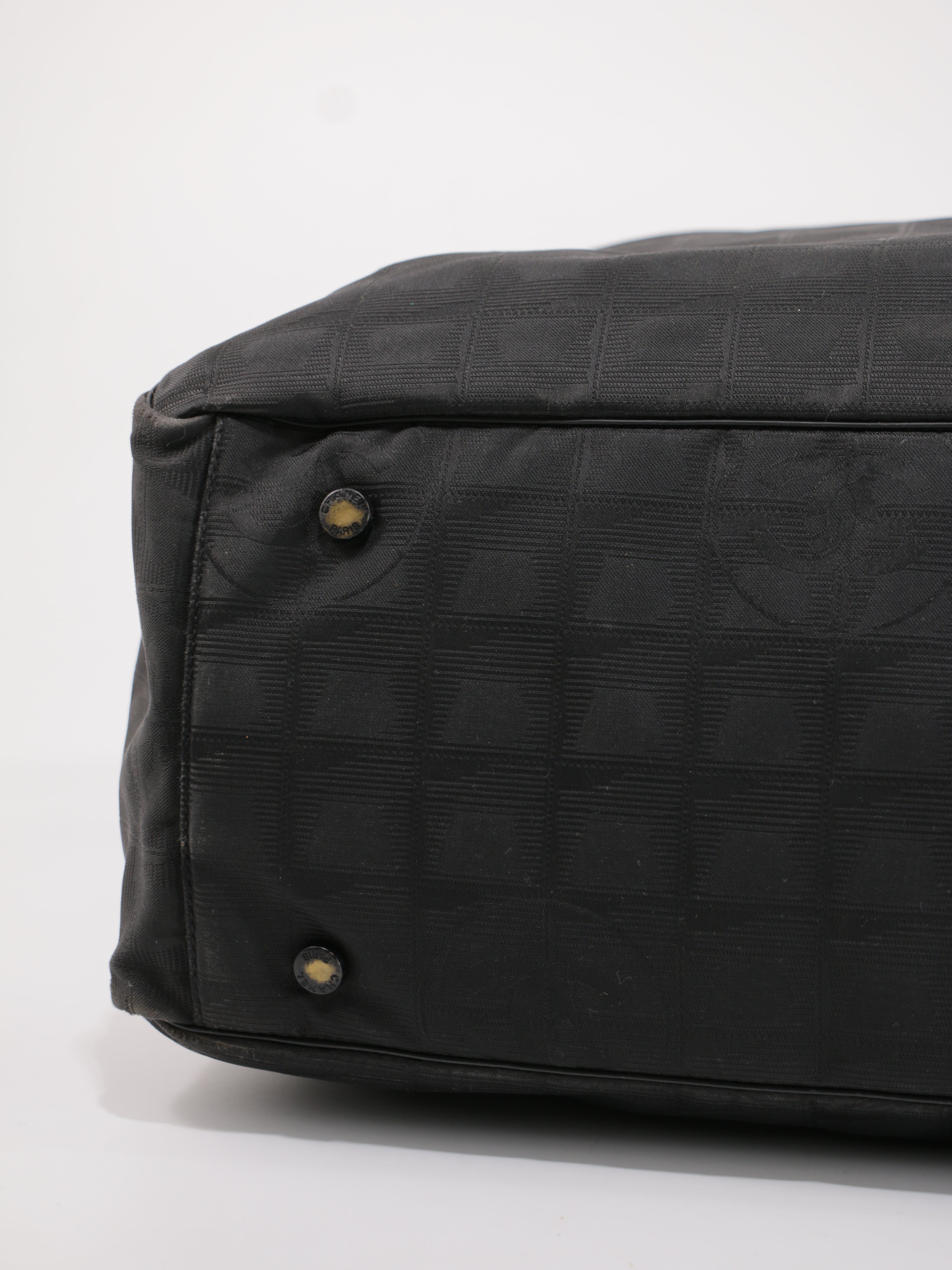 Large Travel Line Tote