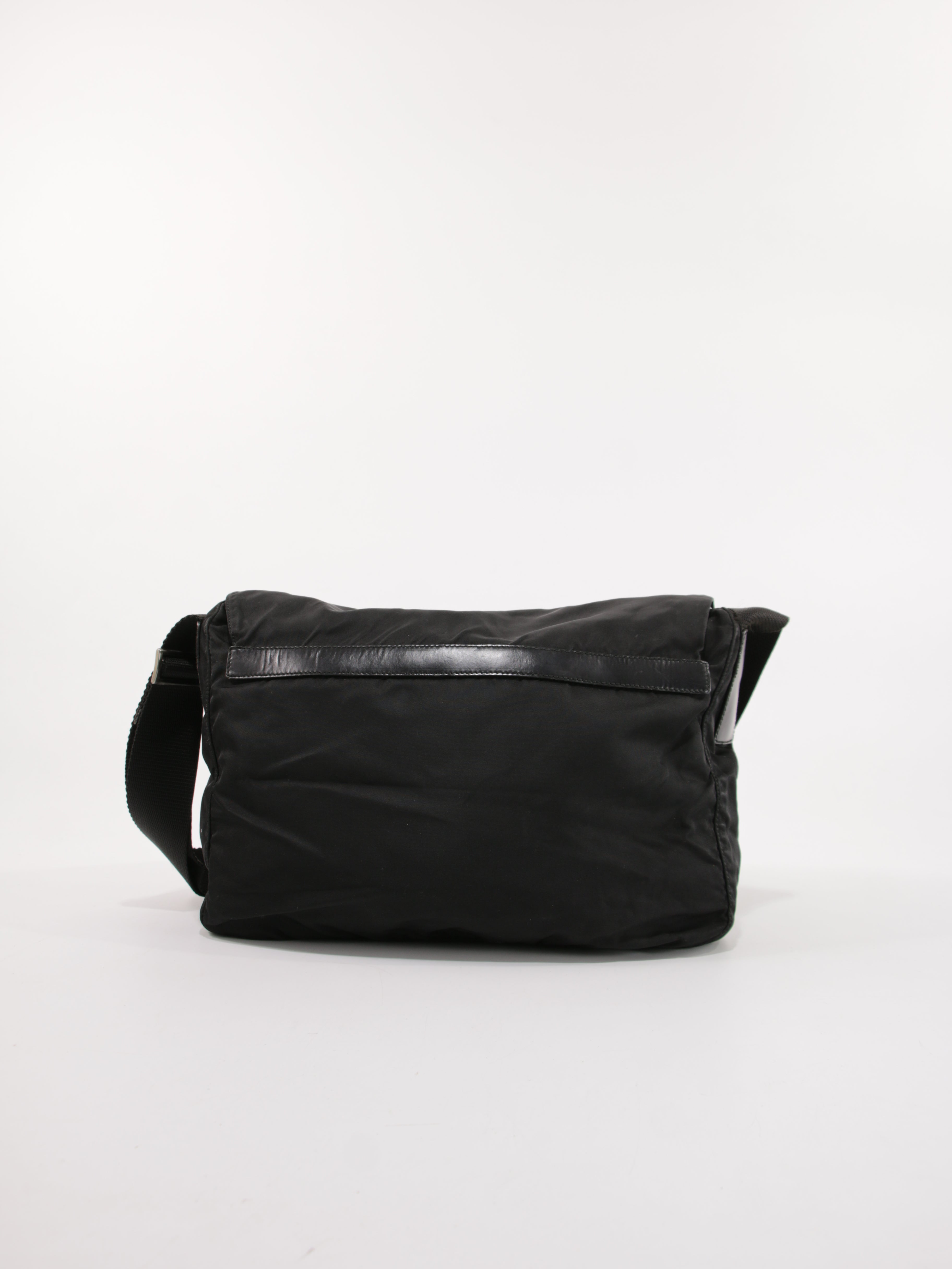 Double Buckle Messenger