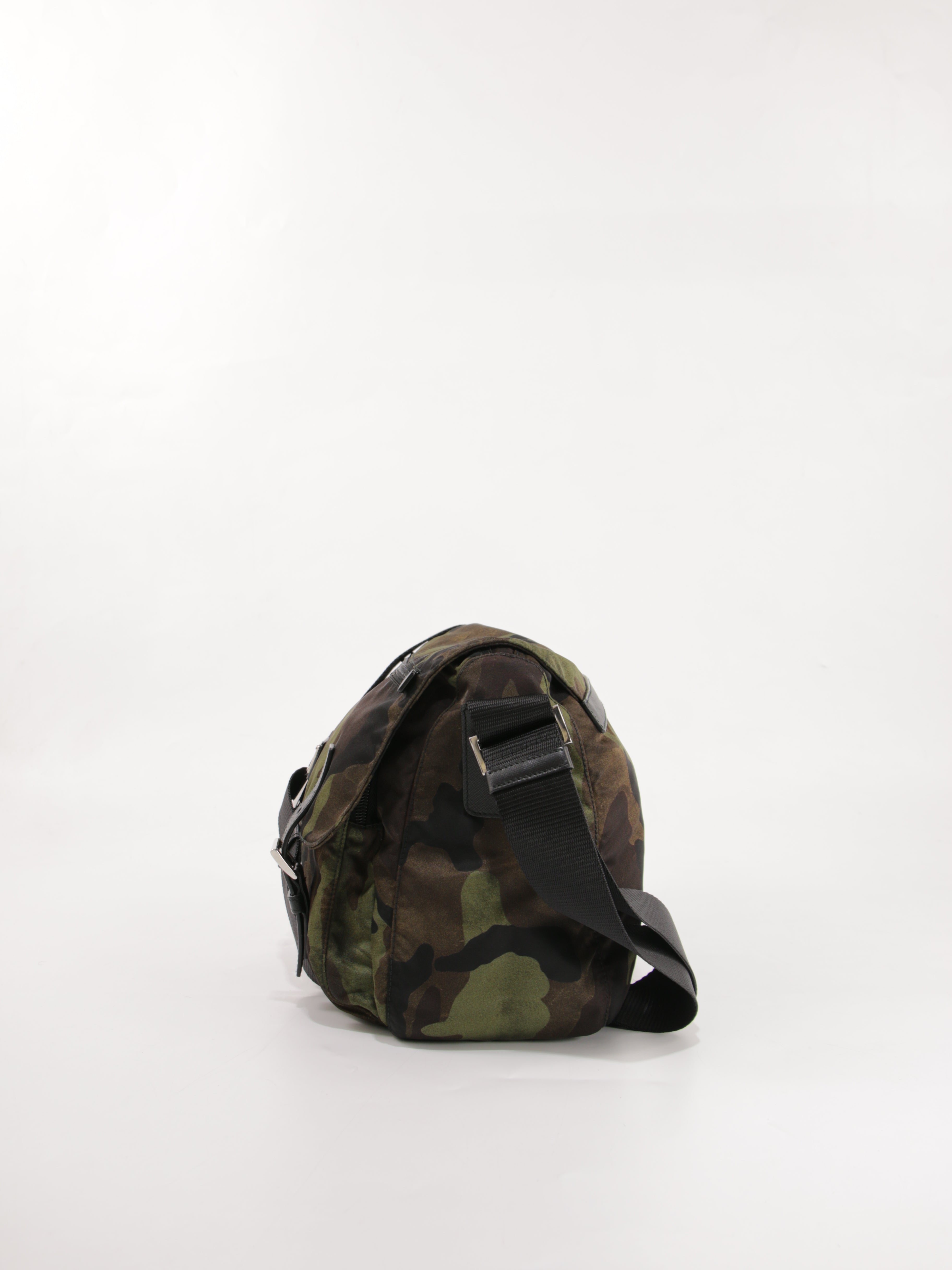 Double Buckle Messenger