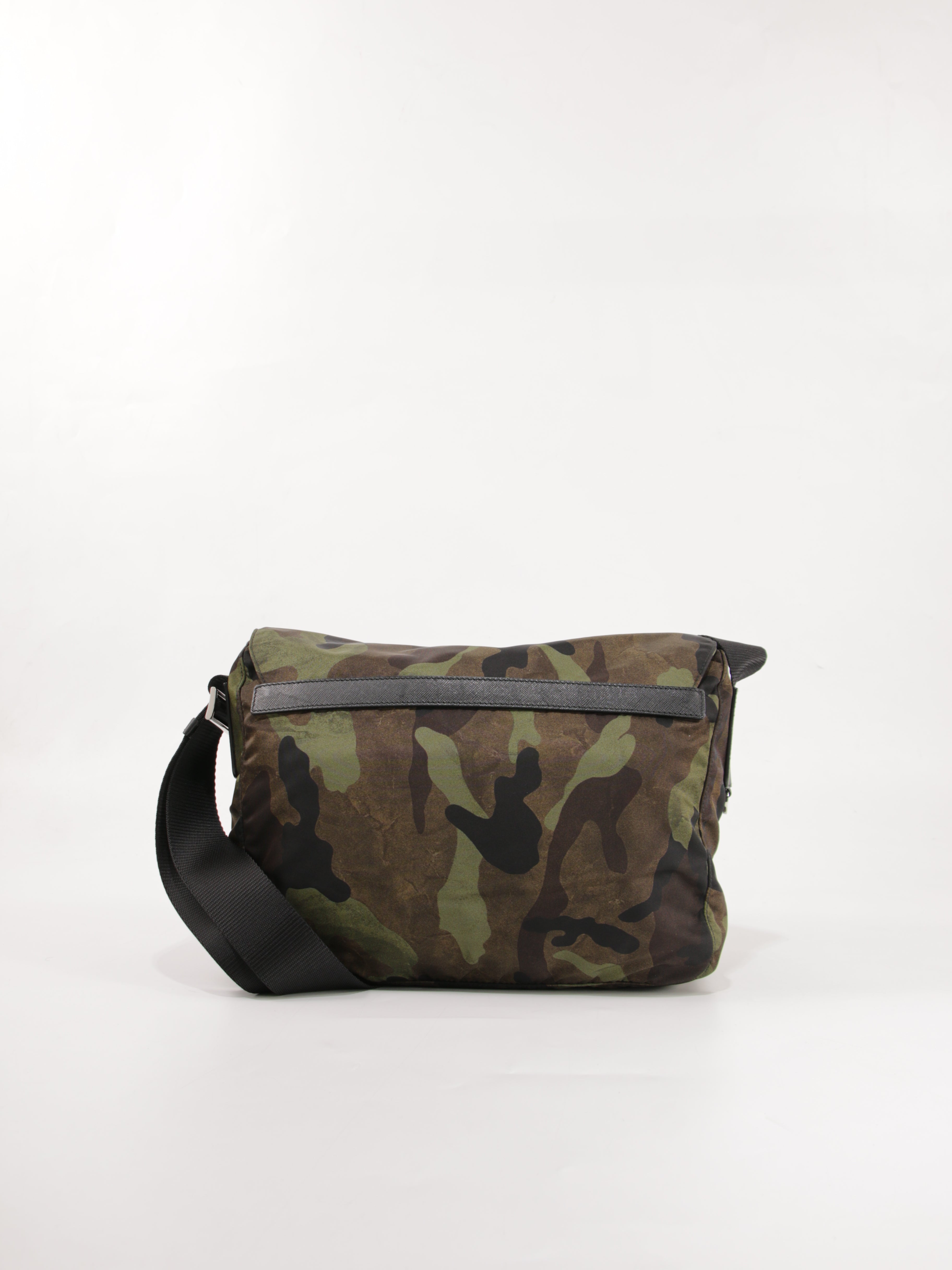Double Buckle Messenger