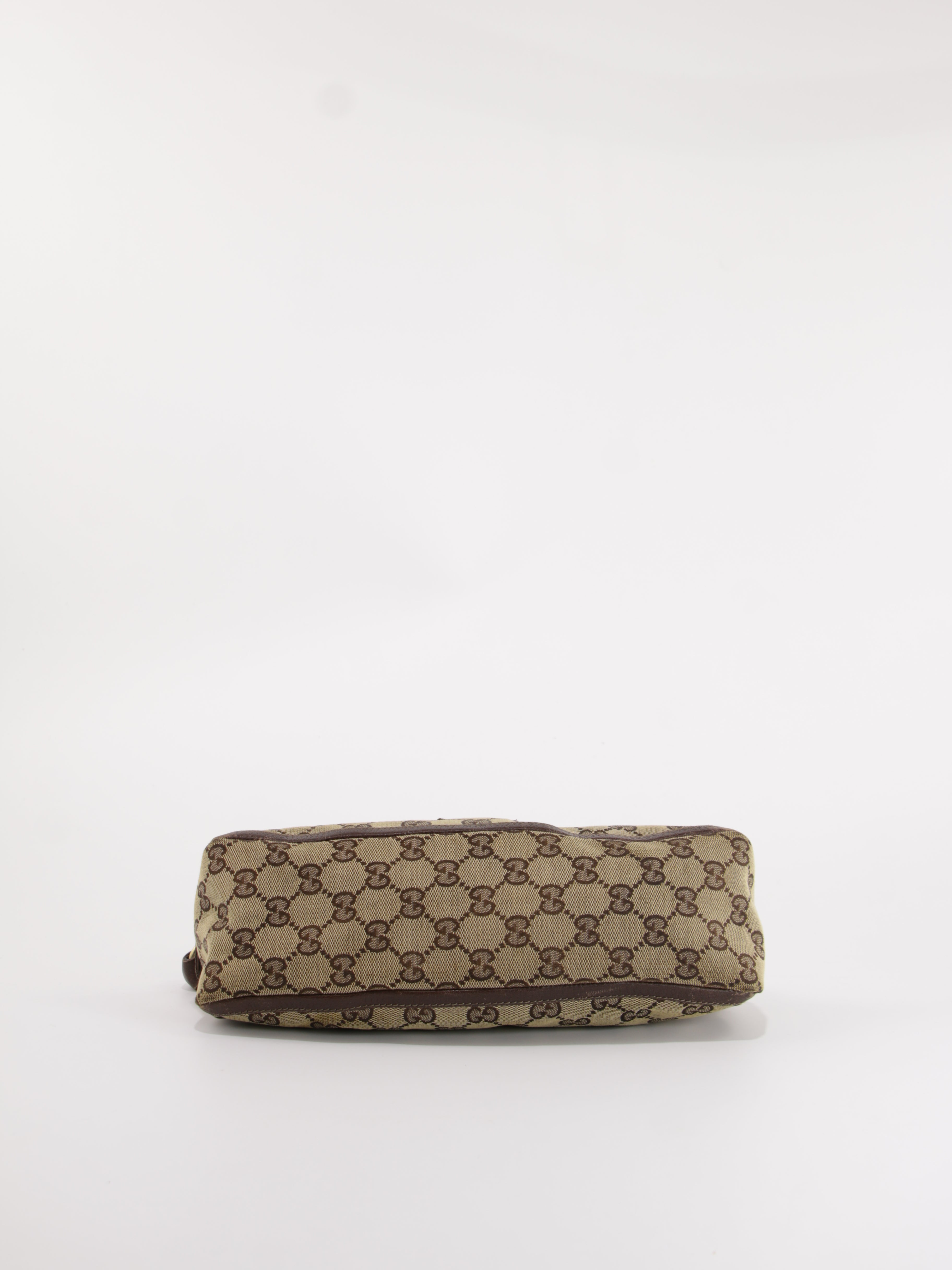 Abbey D-Ring Pochette