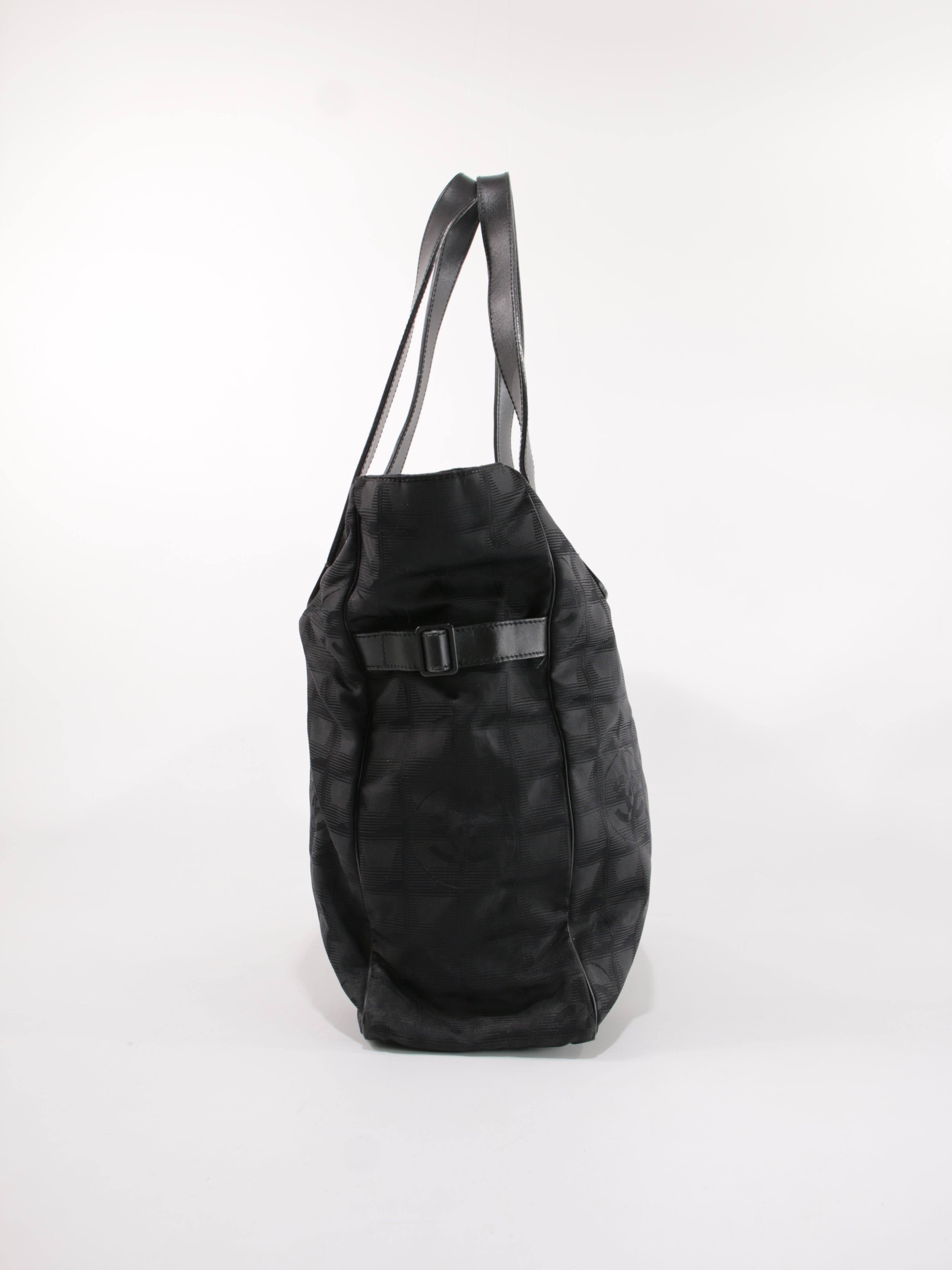Large Travel Line Tote