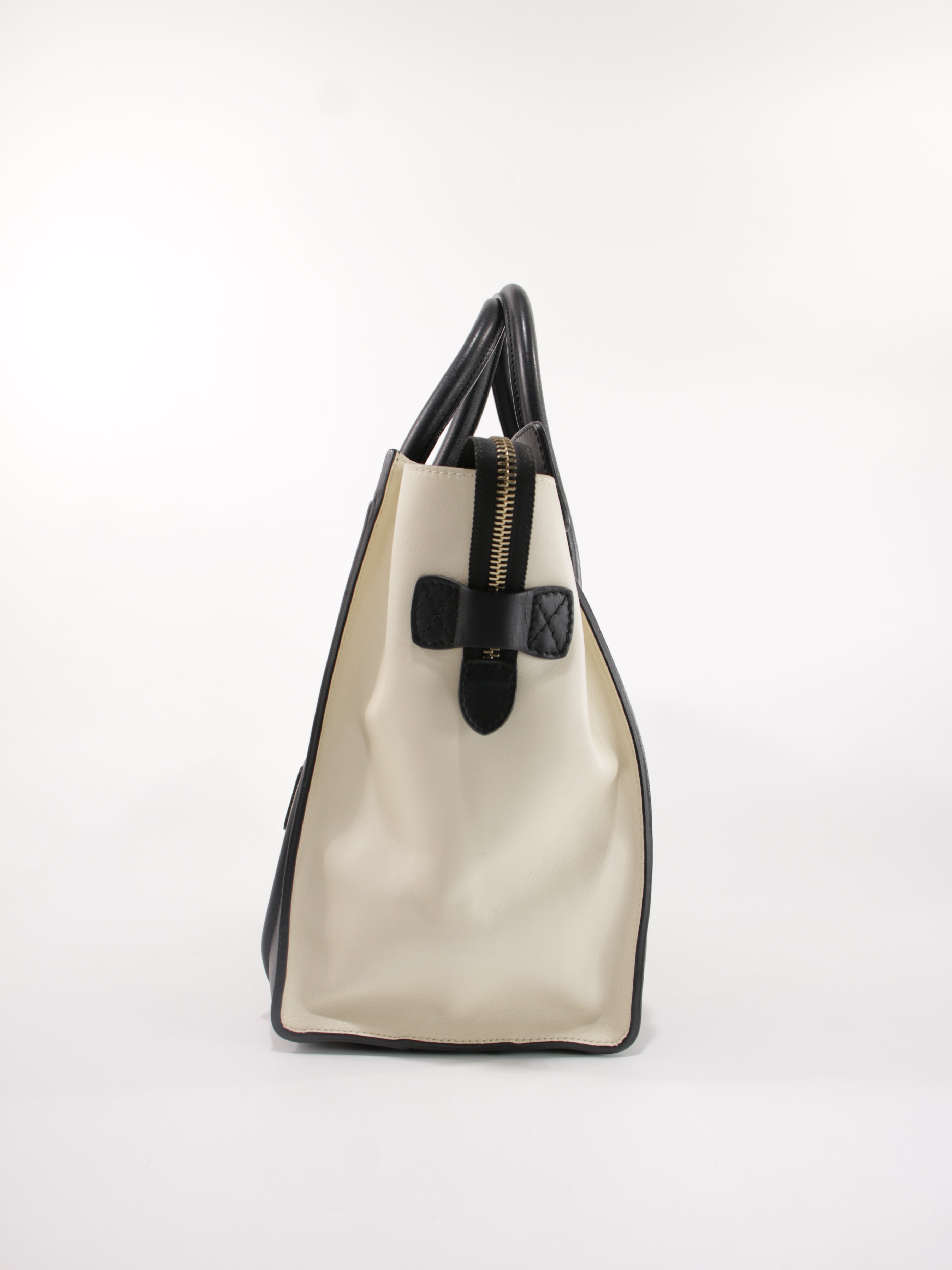 Medium Luggage