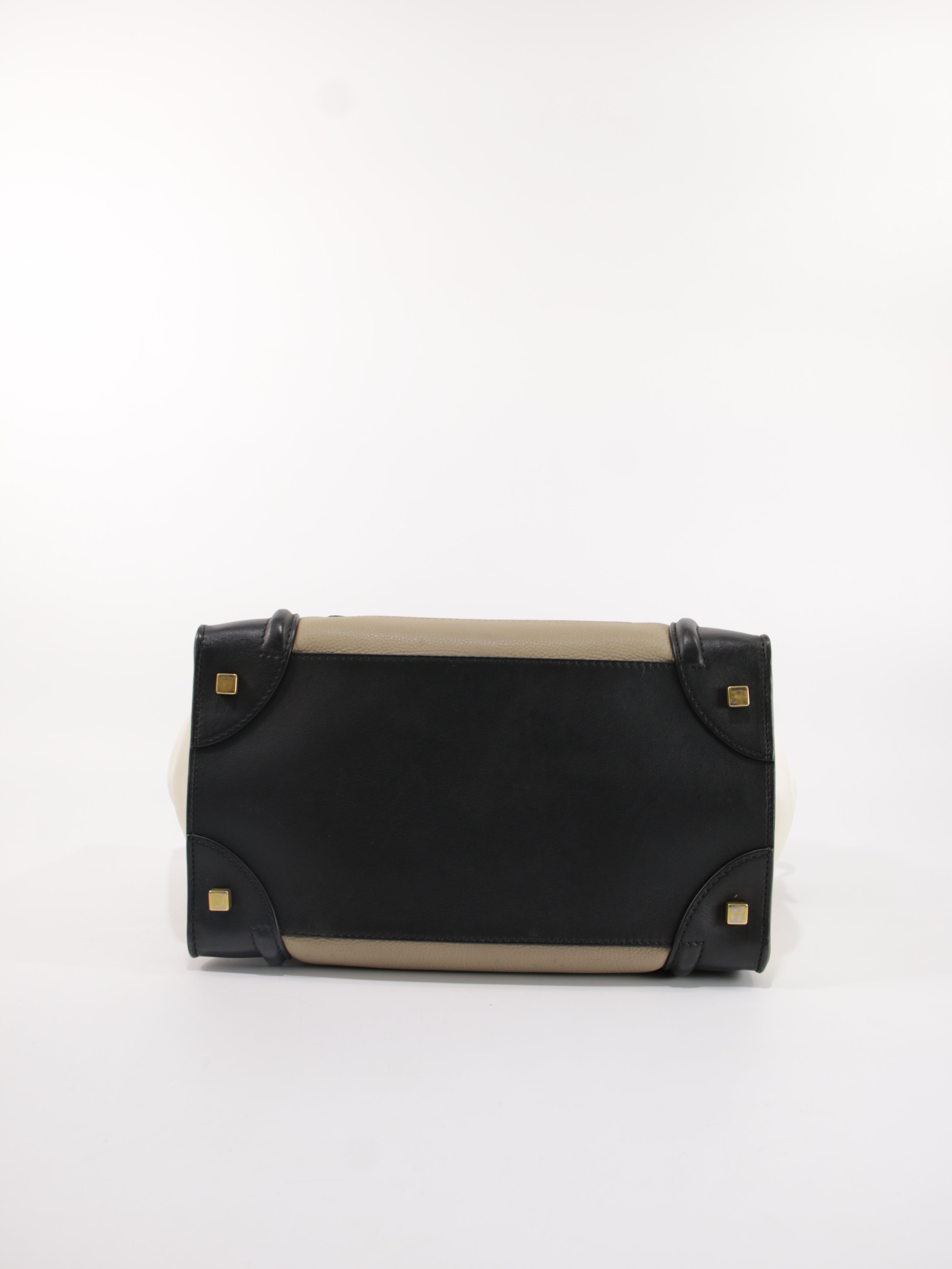 Medium Luggage