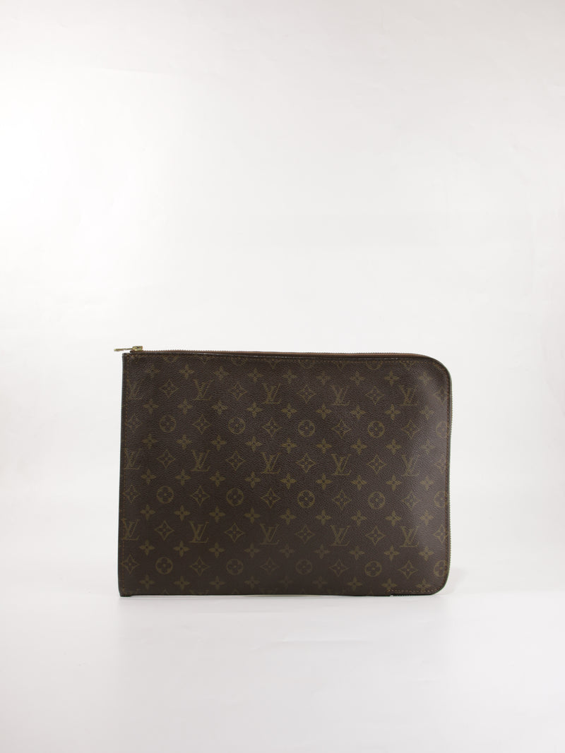 LOUIS VUITTON Tietokonekoteloita