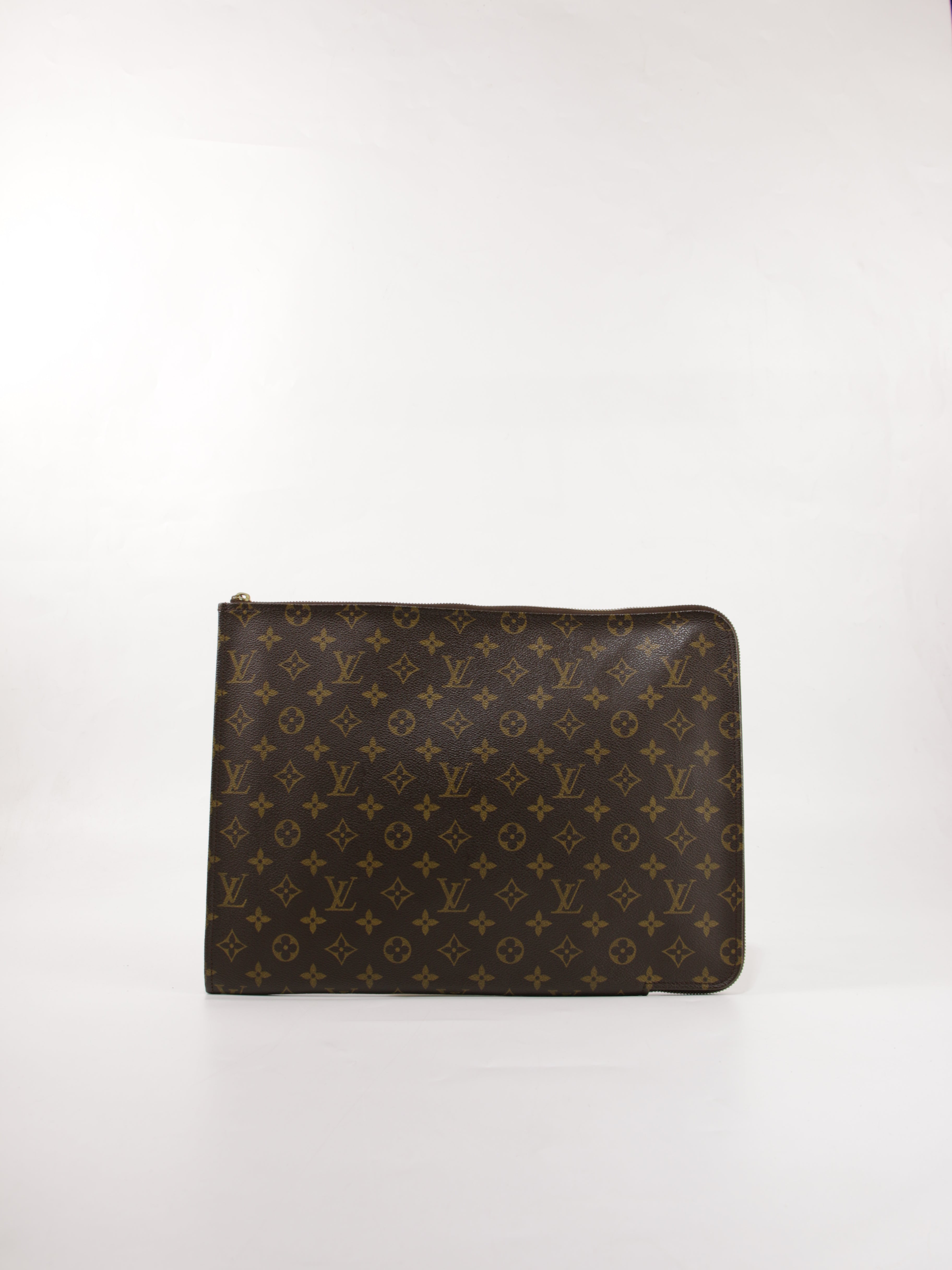 LOUIS VUITTON Tietokonekoteloita