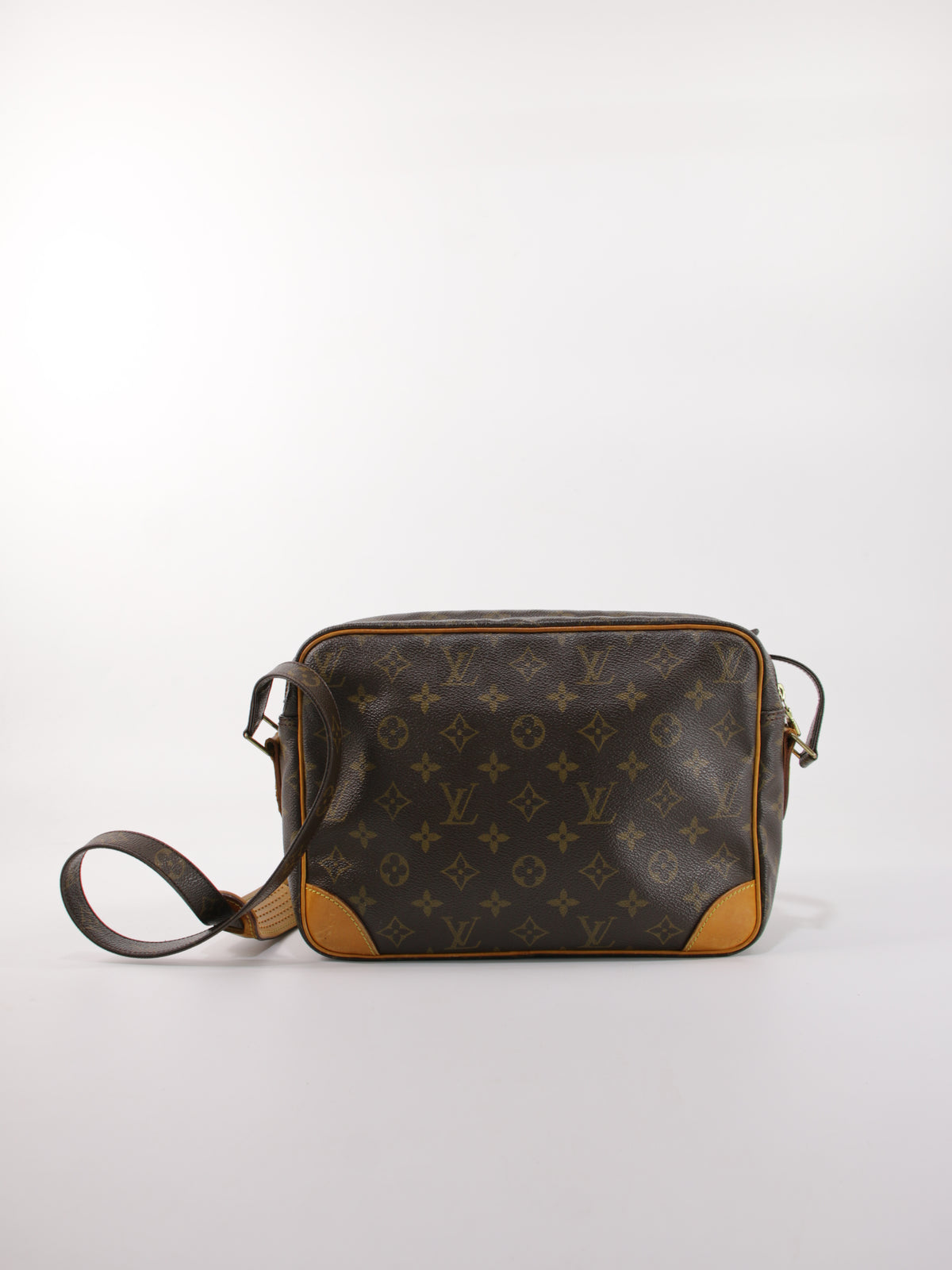 Louis Vuitton Nile PM