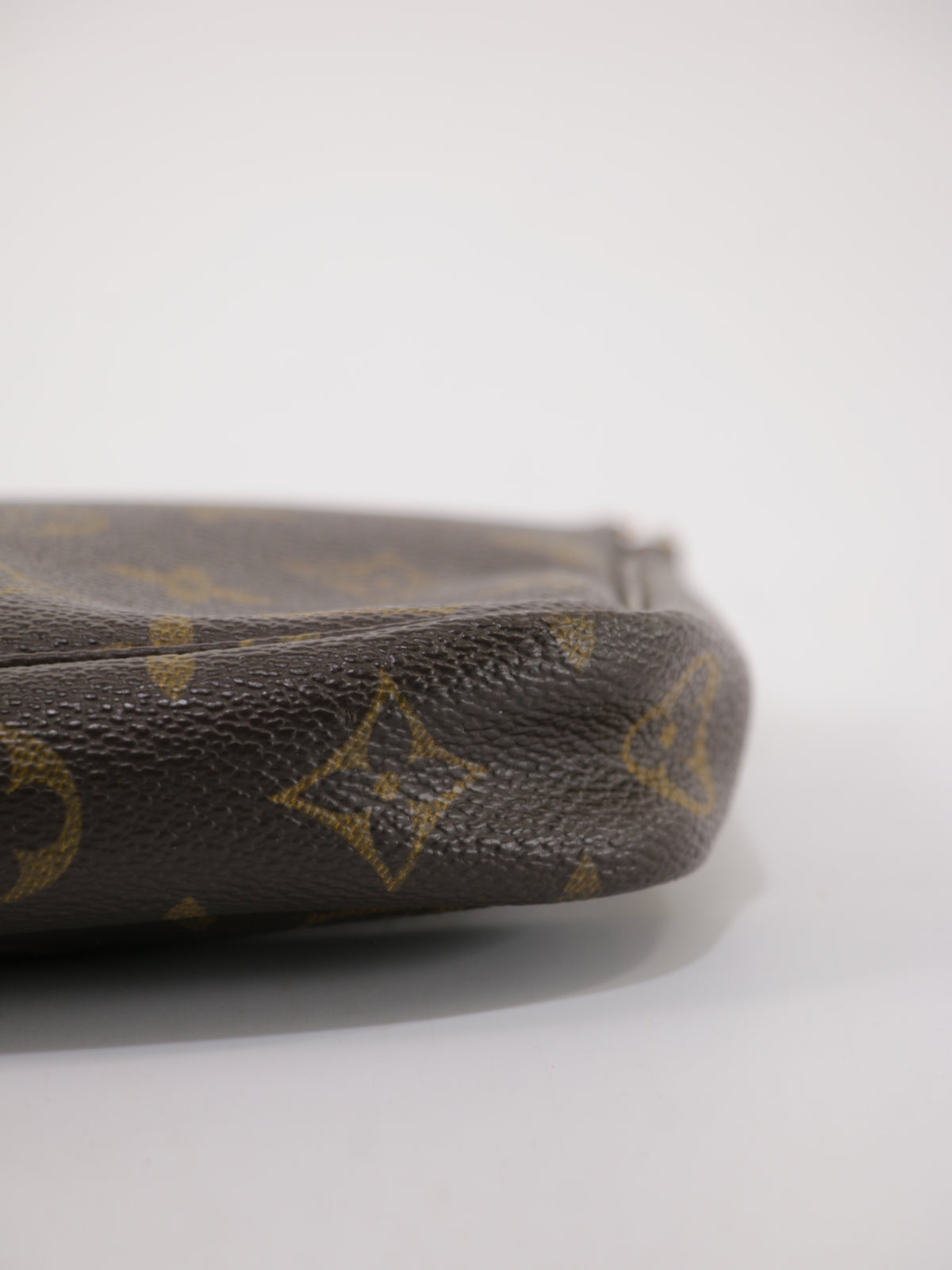 Louis Vuitton Accessories Pochette