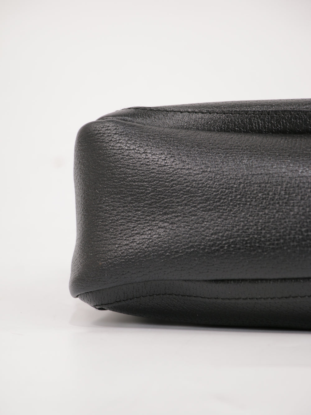 Abbey D-Ring Pochette