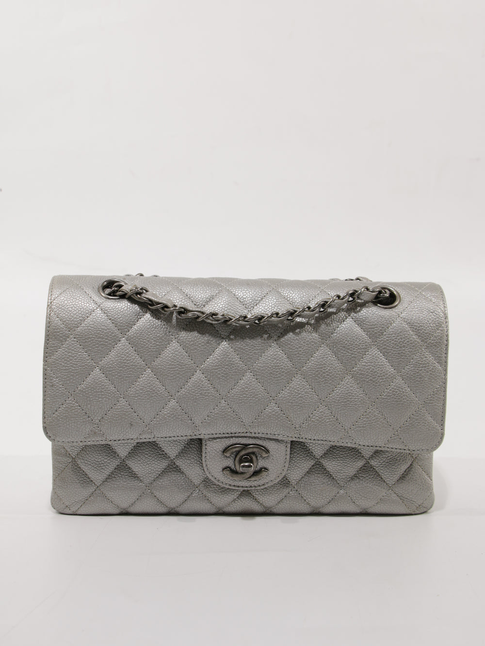 Medium Classic Flap
