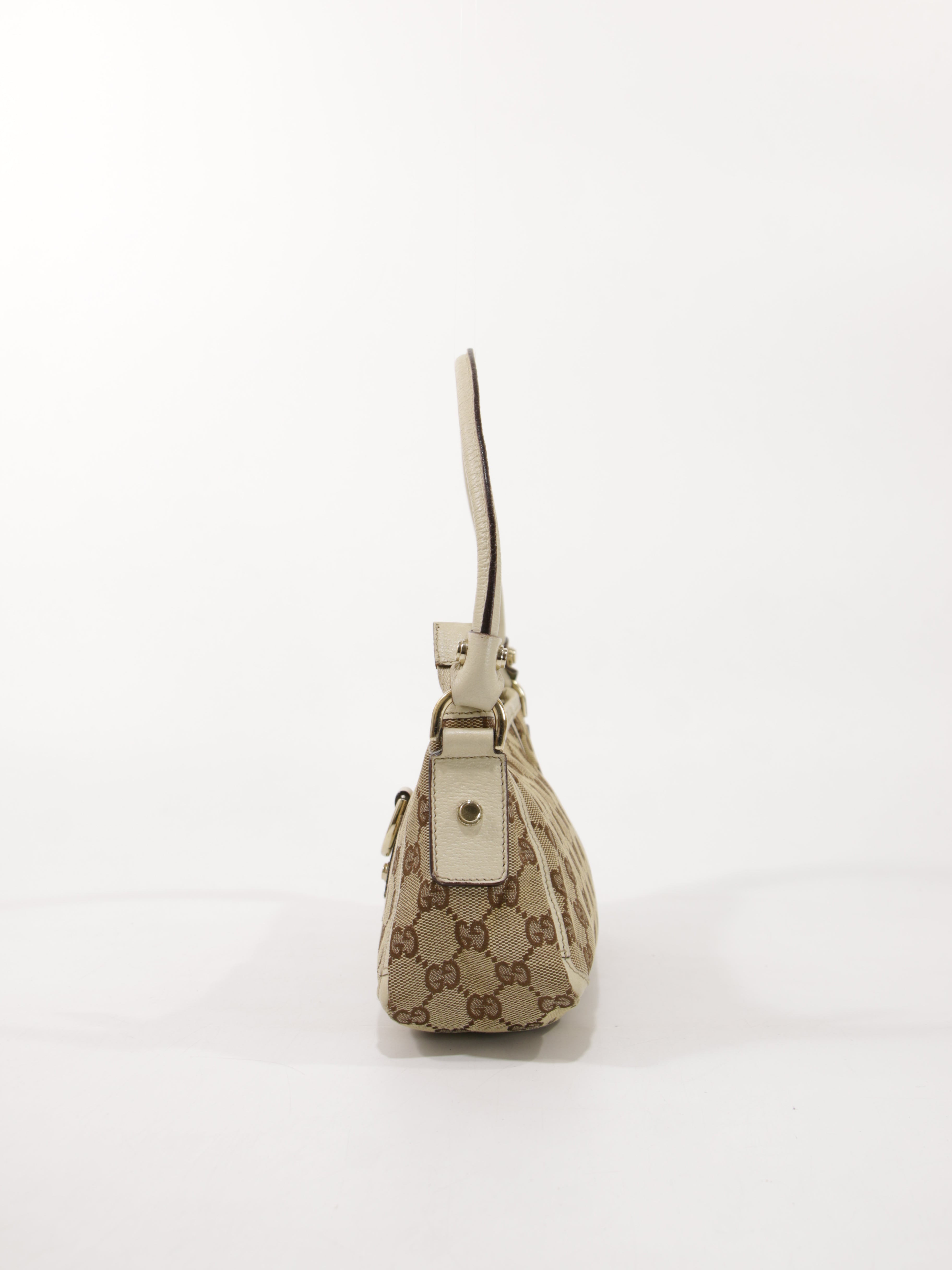 Abbey D-Ring Pochette