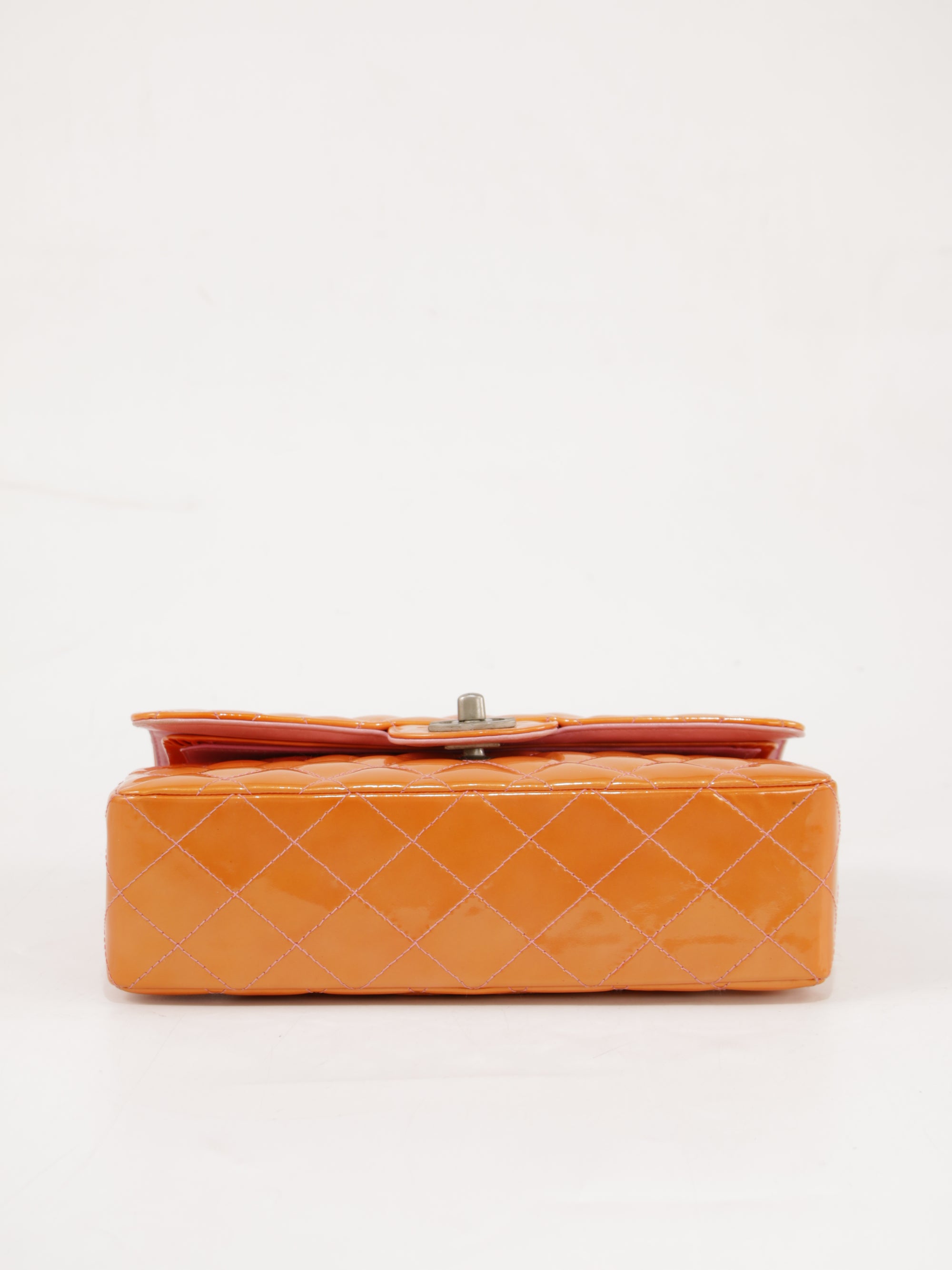 Small Classic Flap