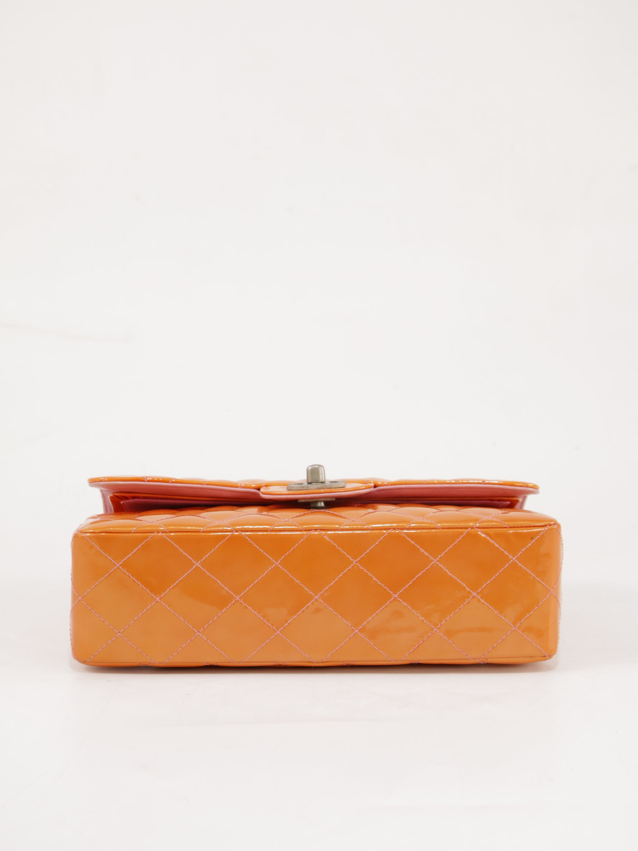 Small Classic Flap
