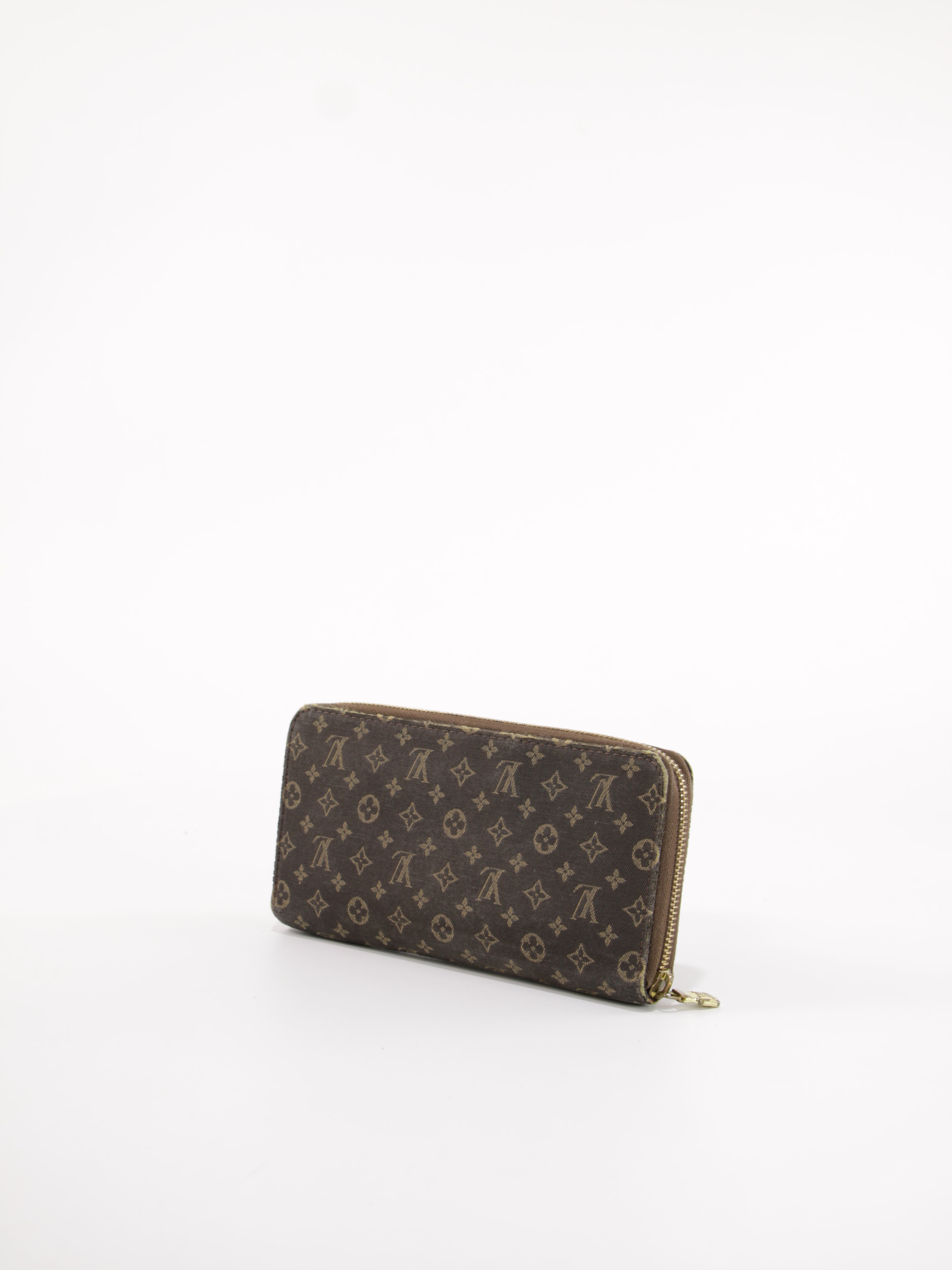 Long Zippy Wallet