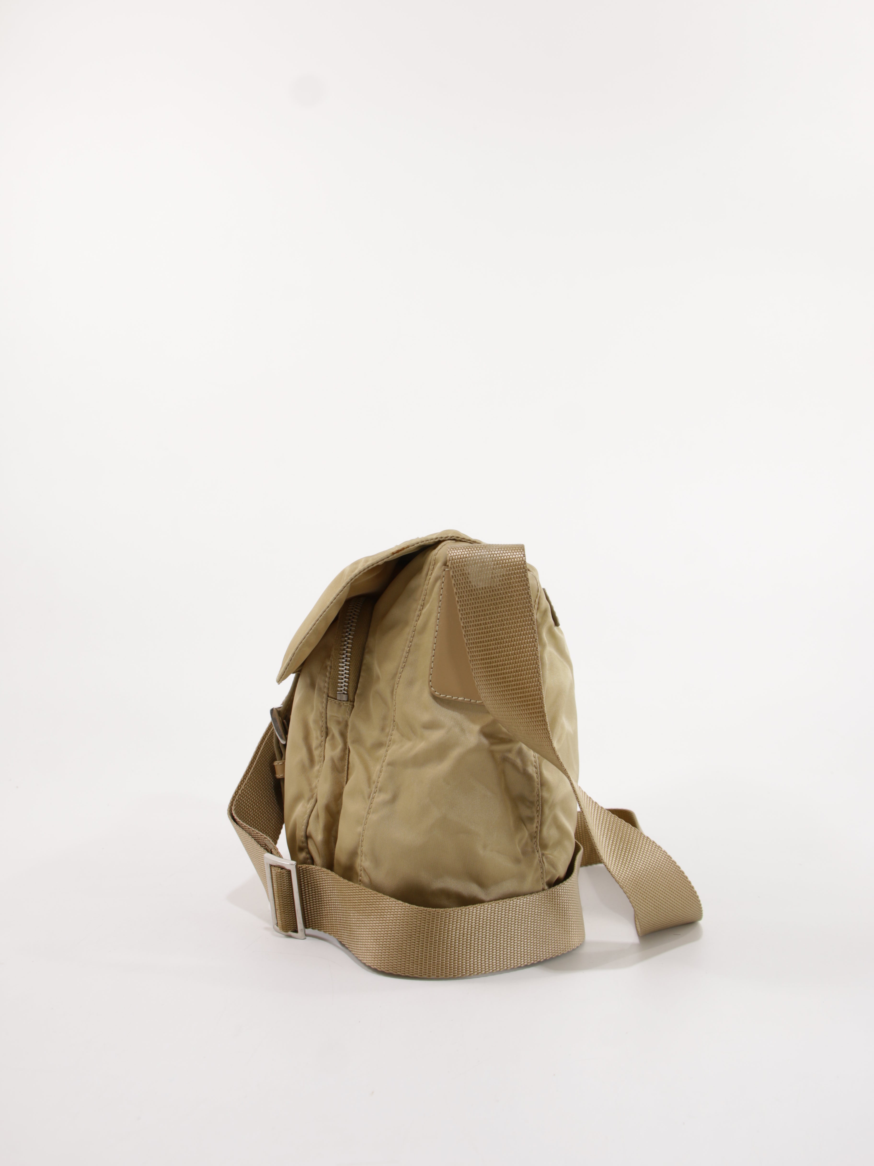 Single Buckle Messenger