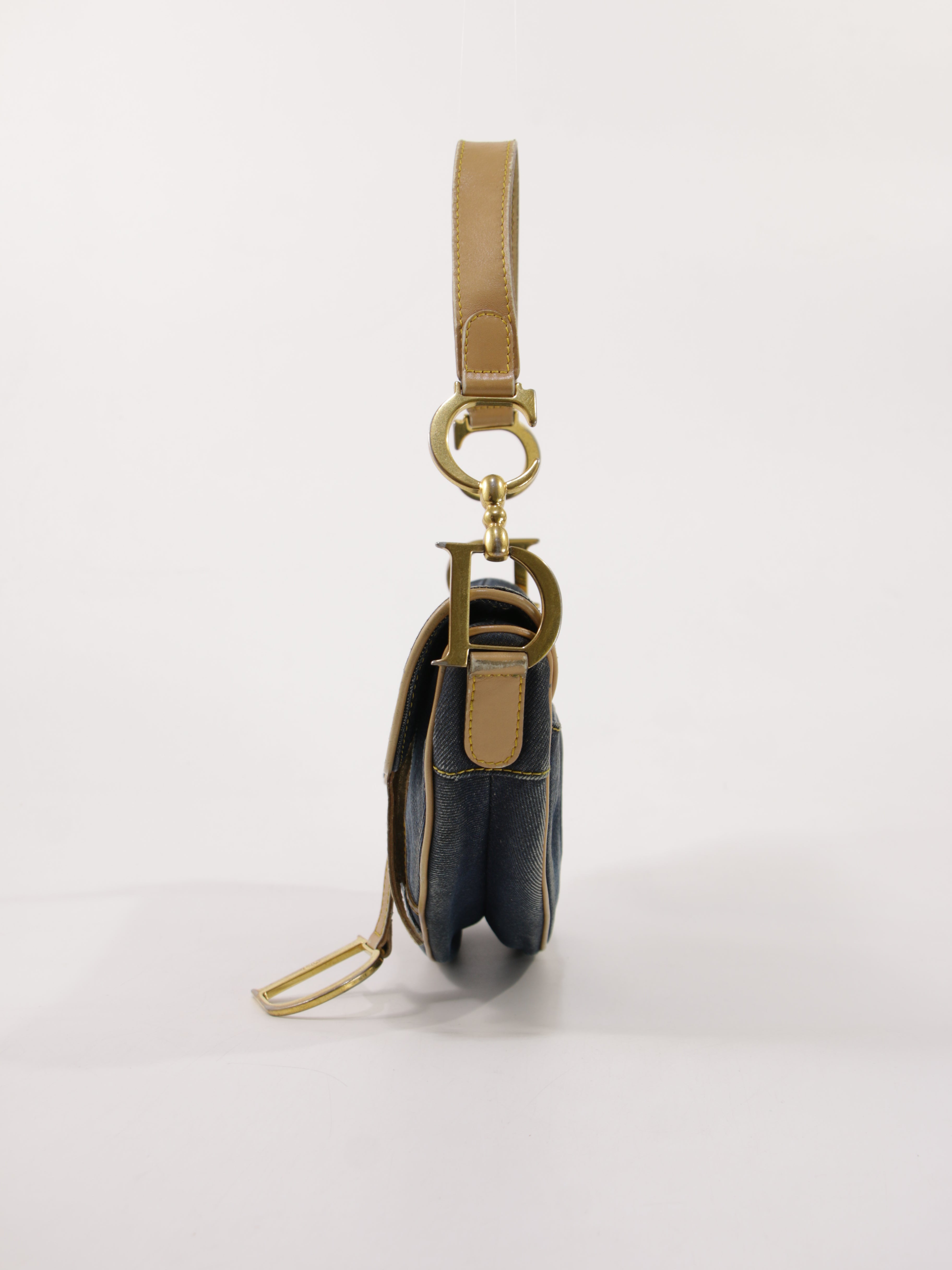 Saddle