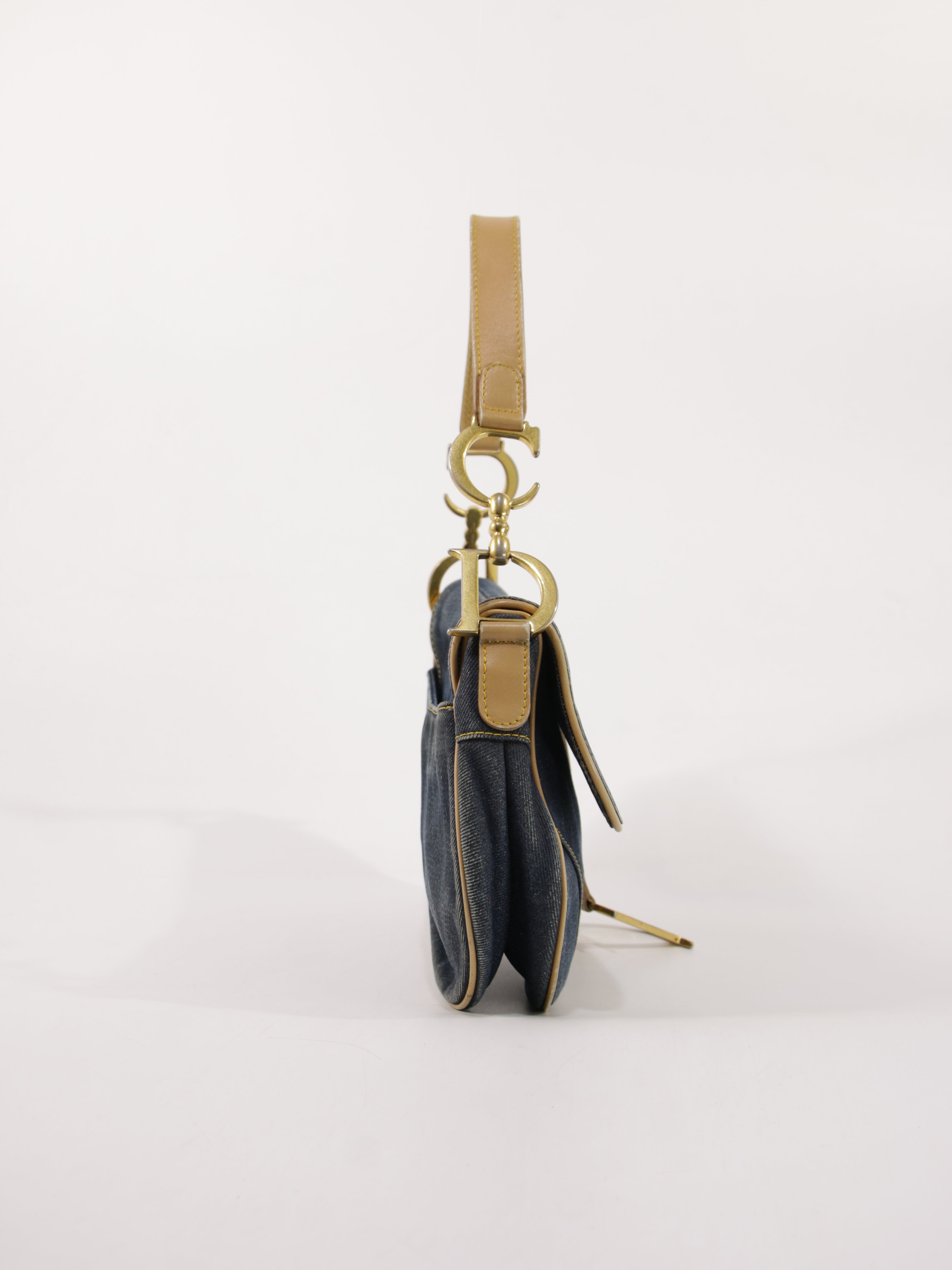 Saddle