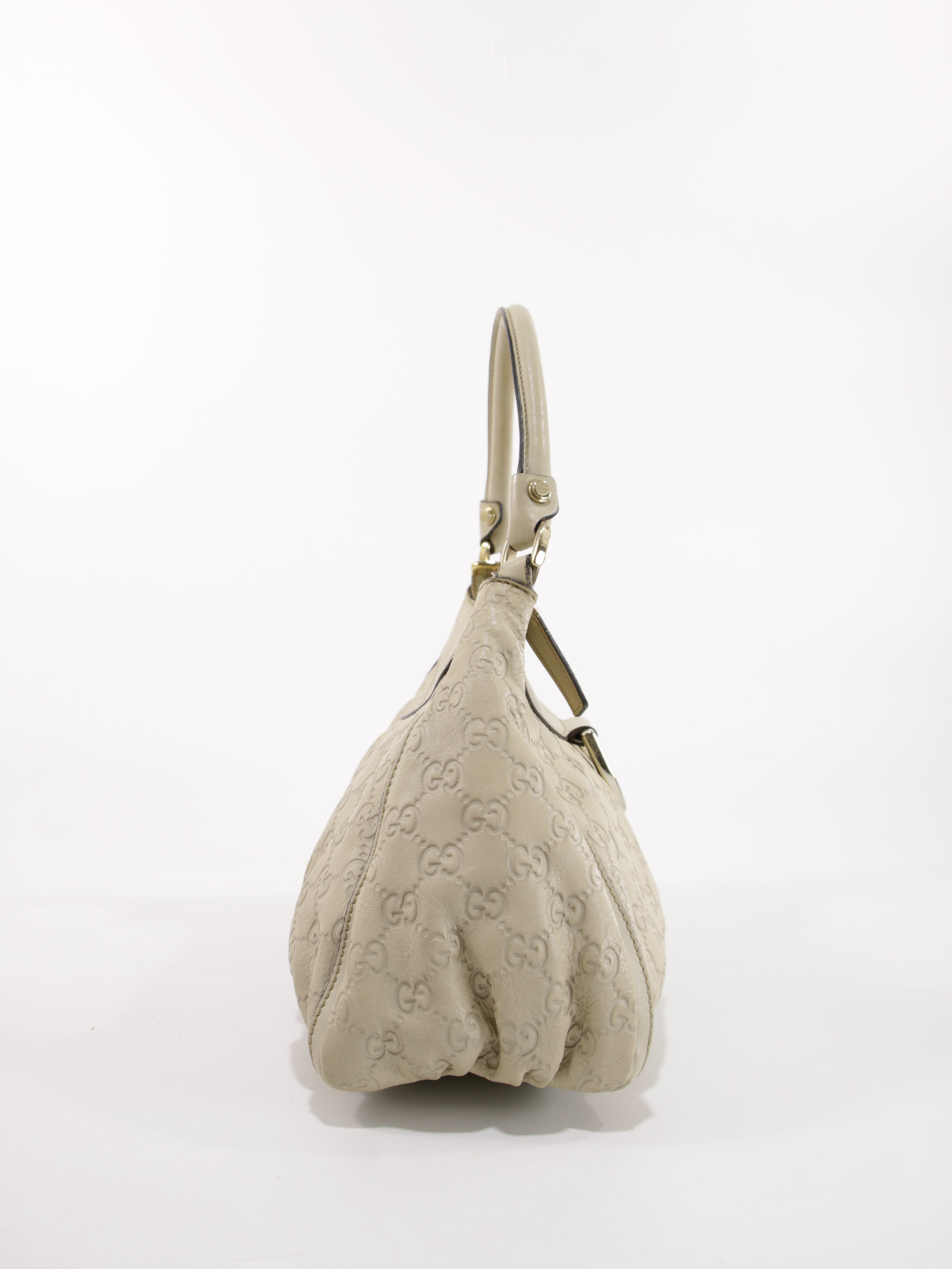 Abbey D-Ring Small