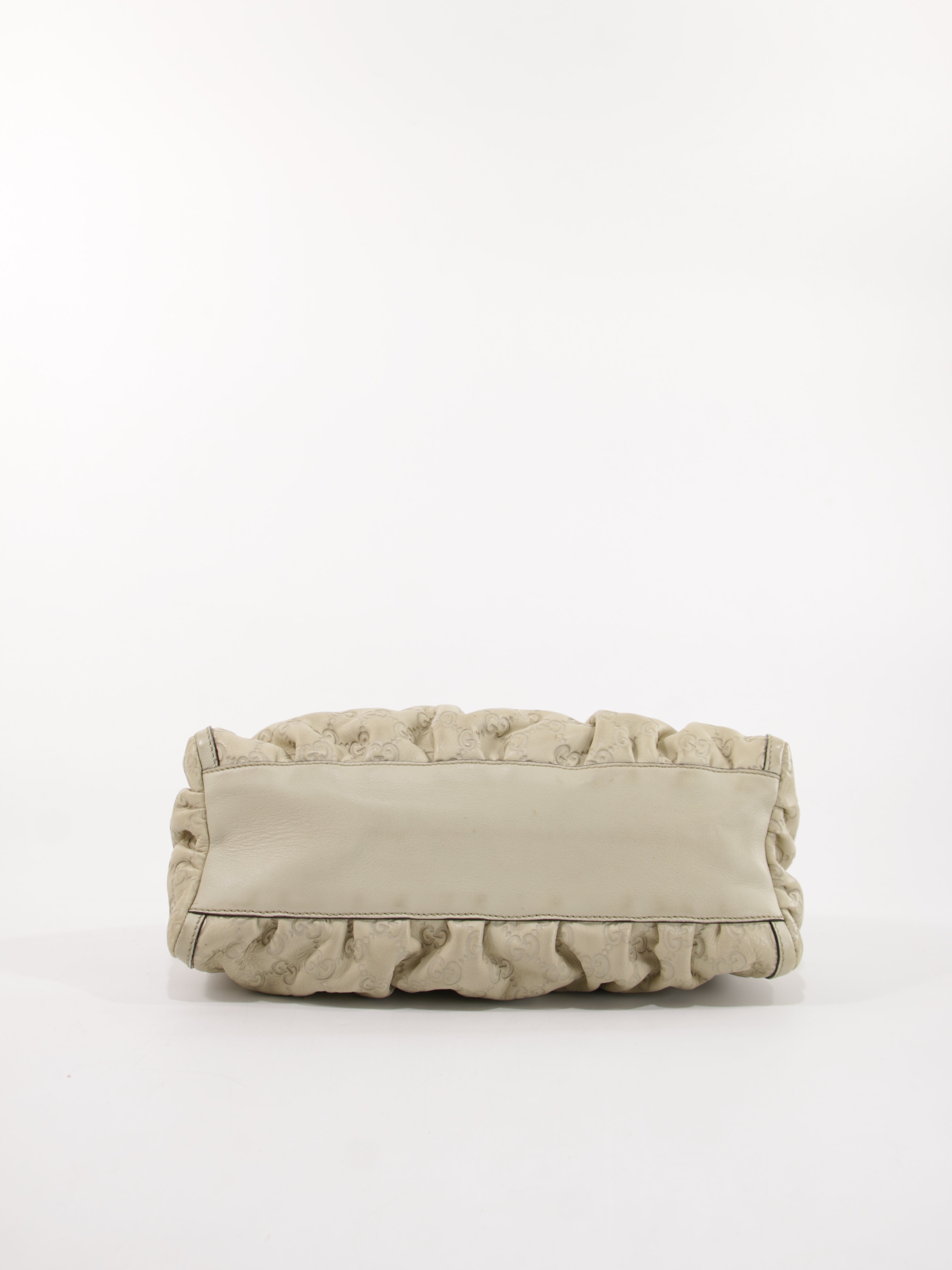 Abbey D-Ring Small