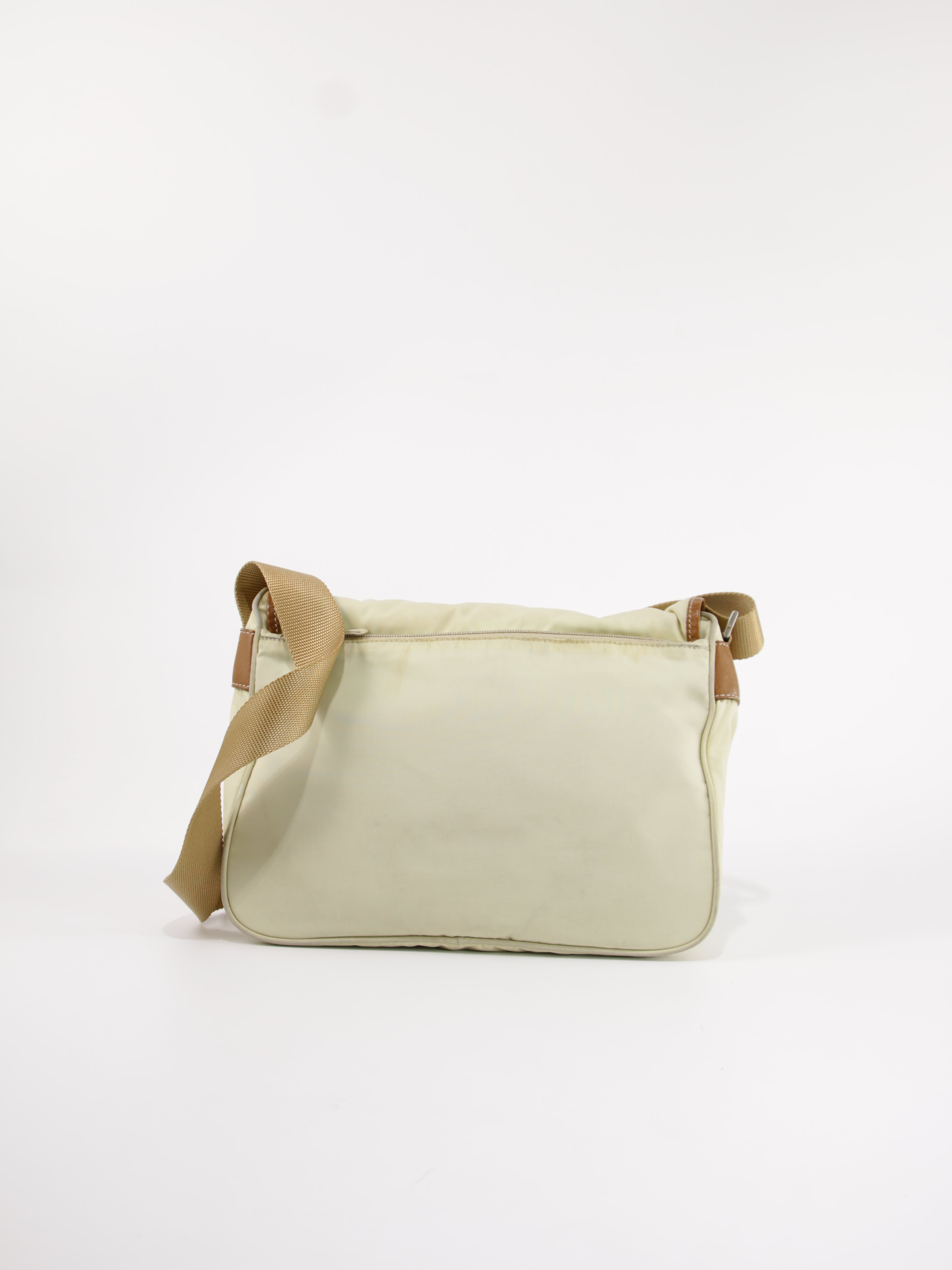 Double Buckle Messenger