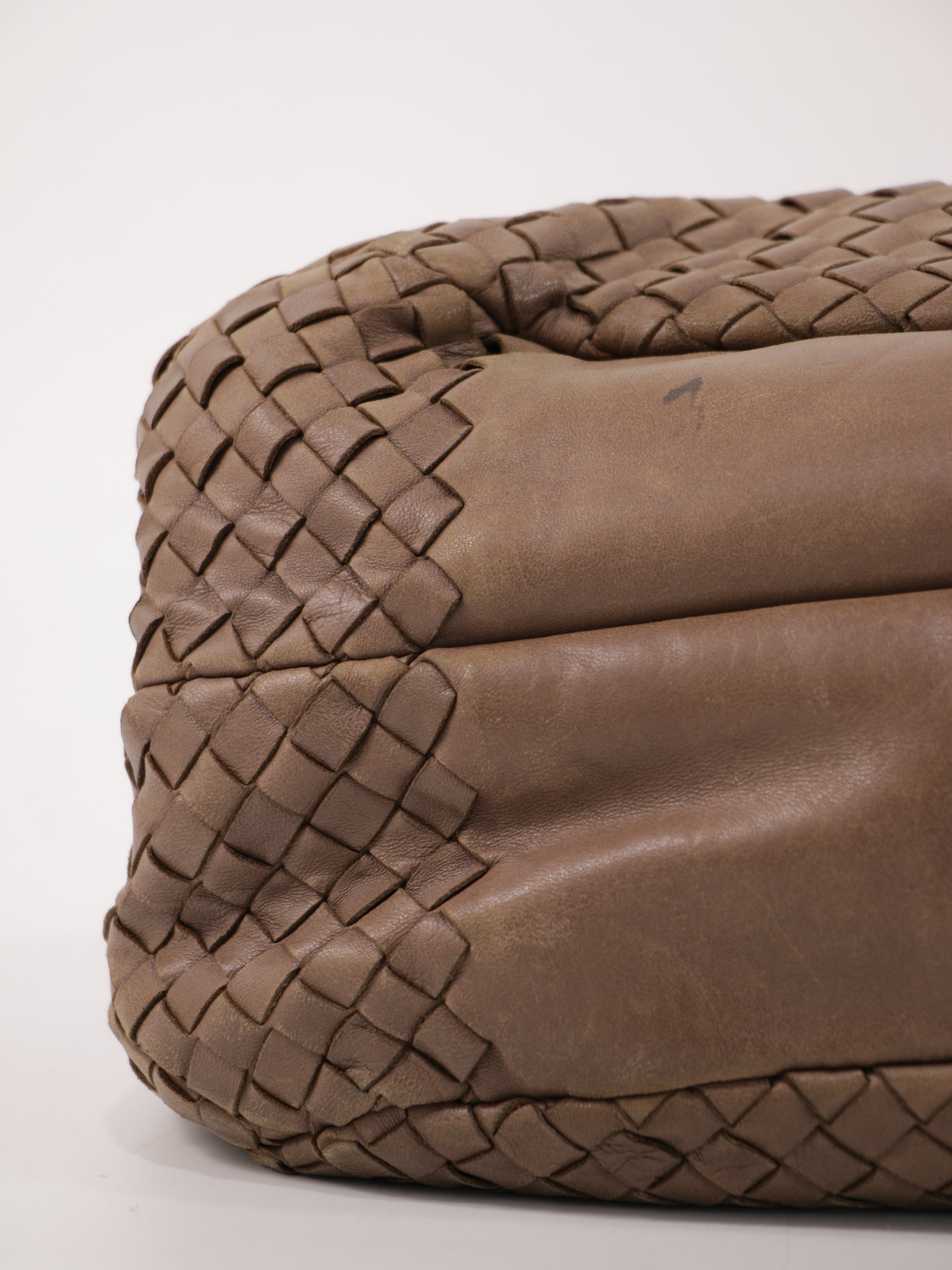 Bottega Veneta Medium Campana Hobo
