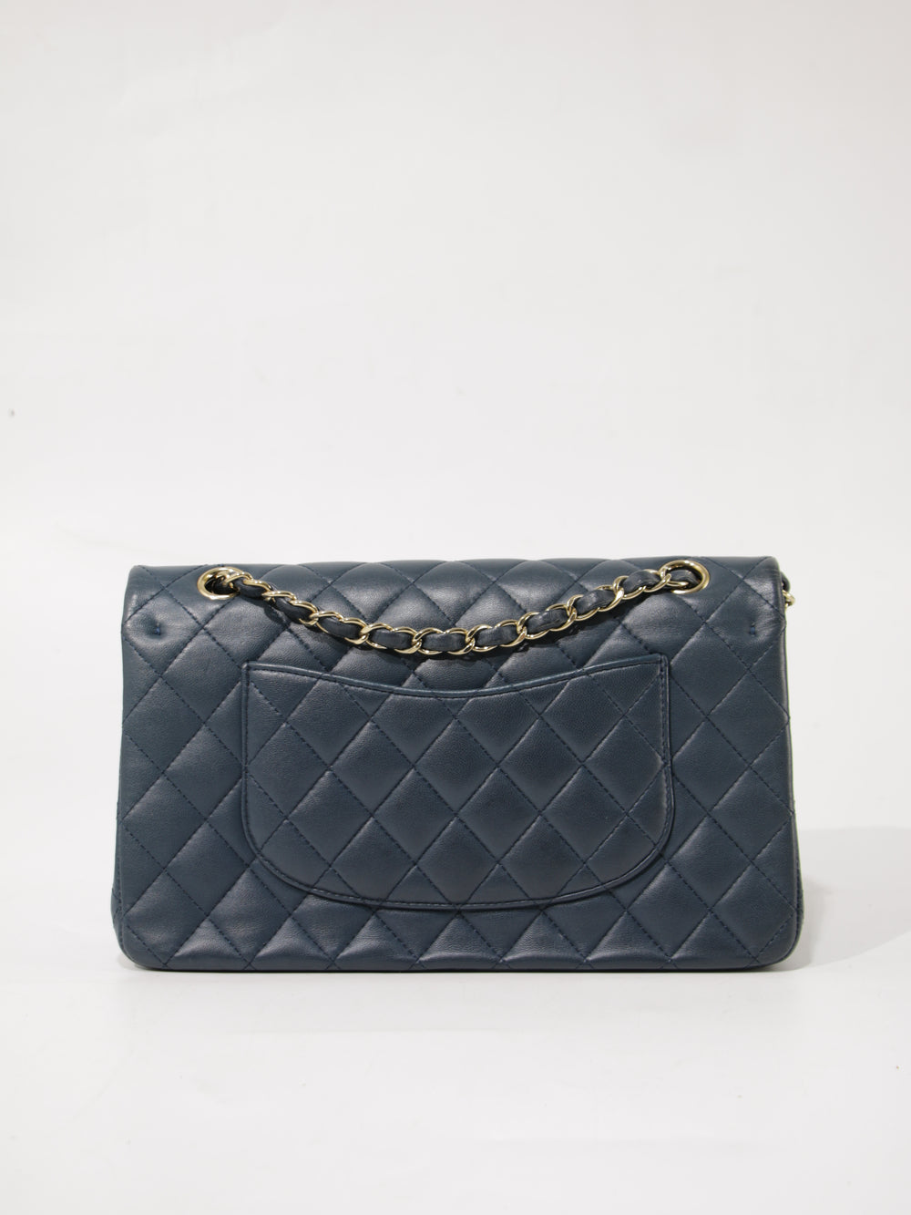 Medium Classic Flap