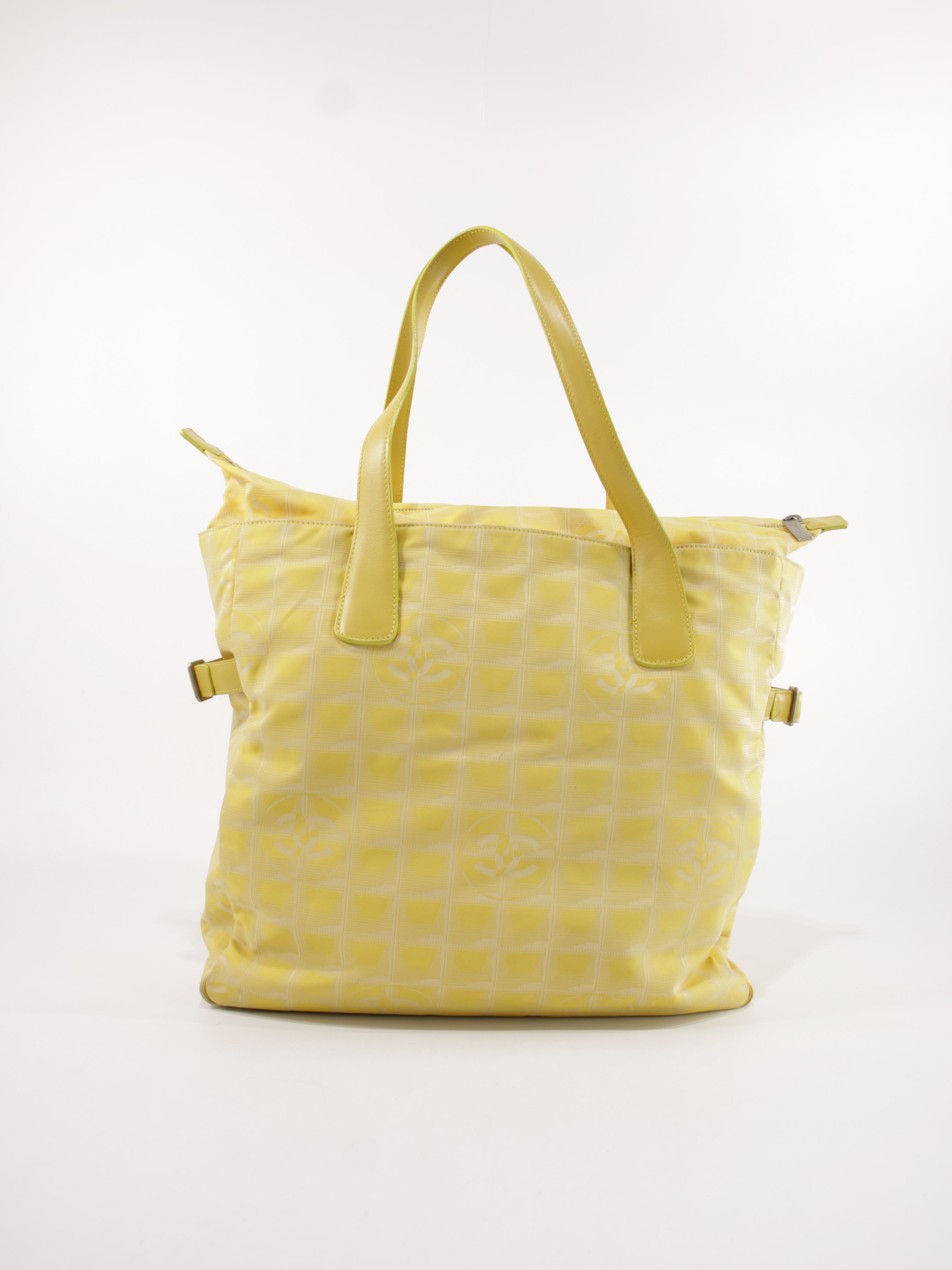 Large Travel Line Tote