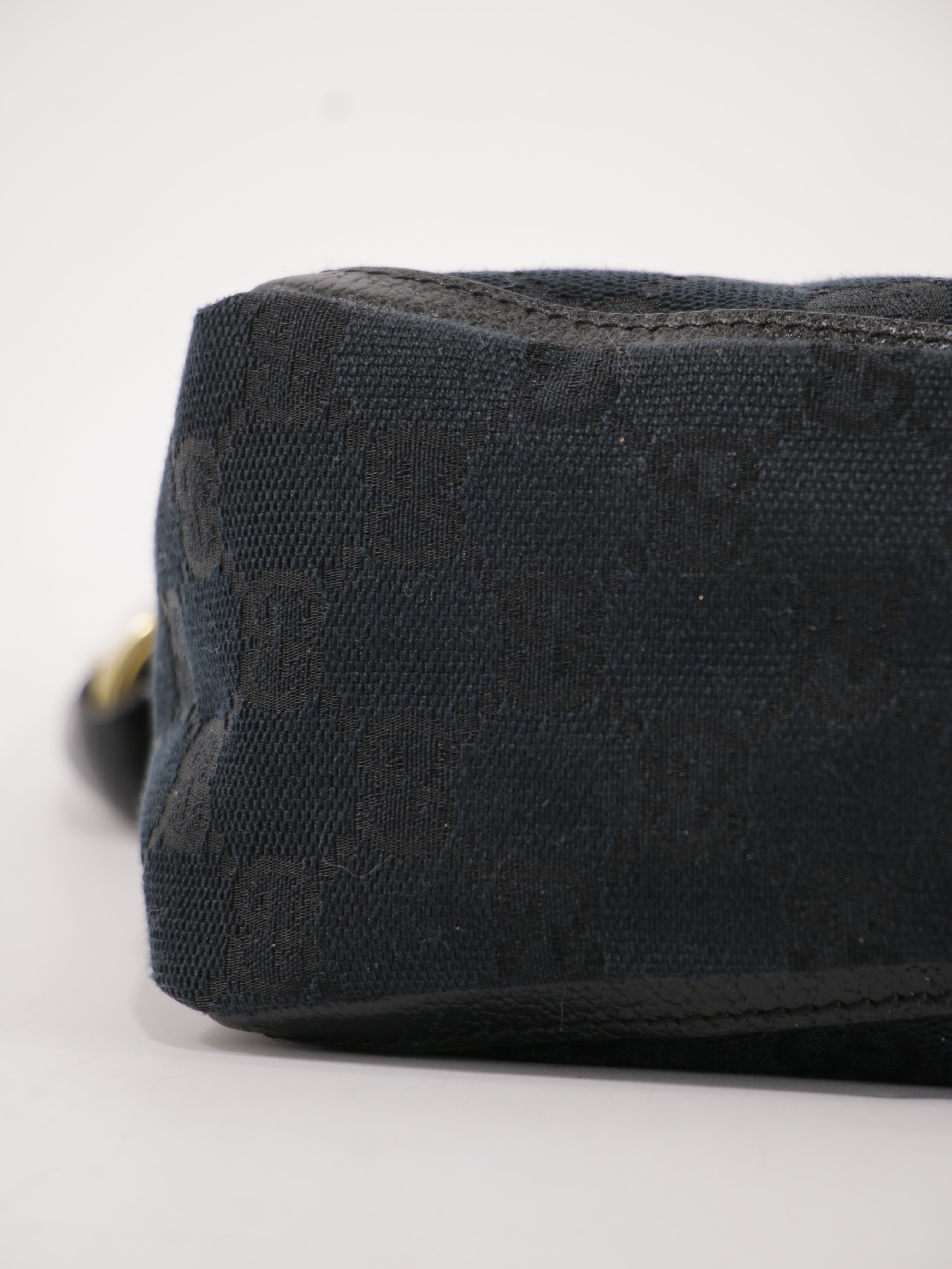 Abbey D-Ring Pochette