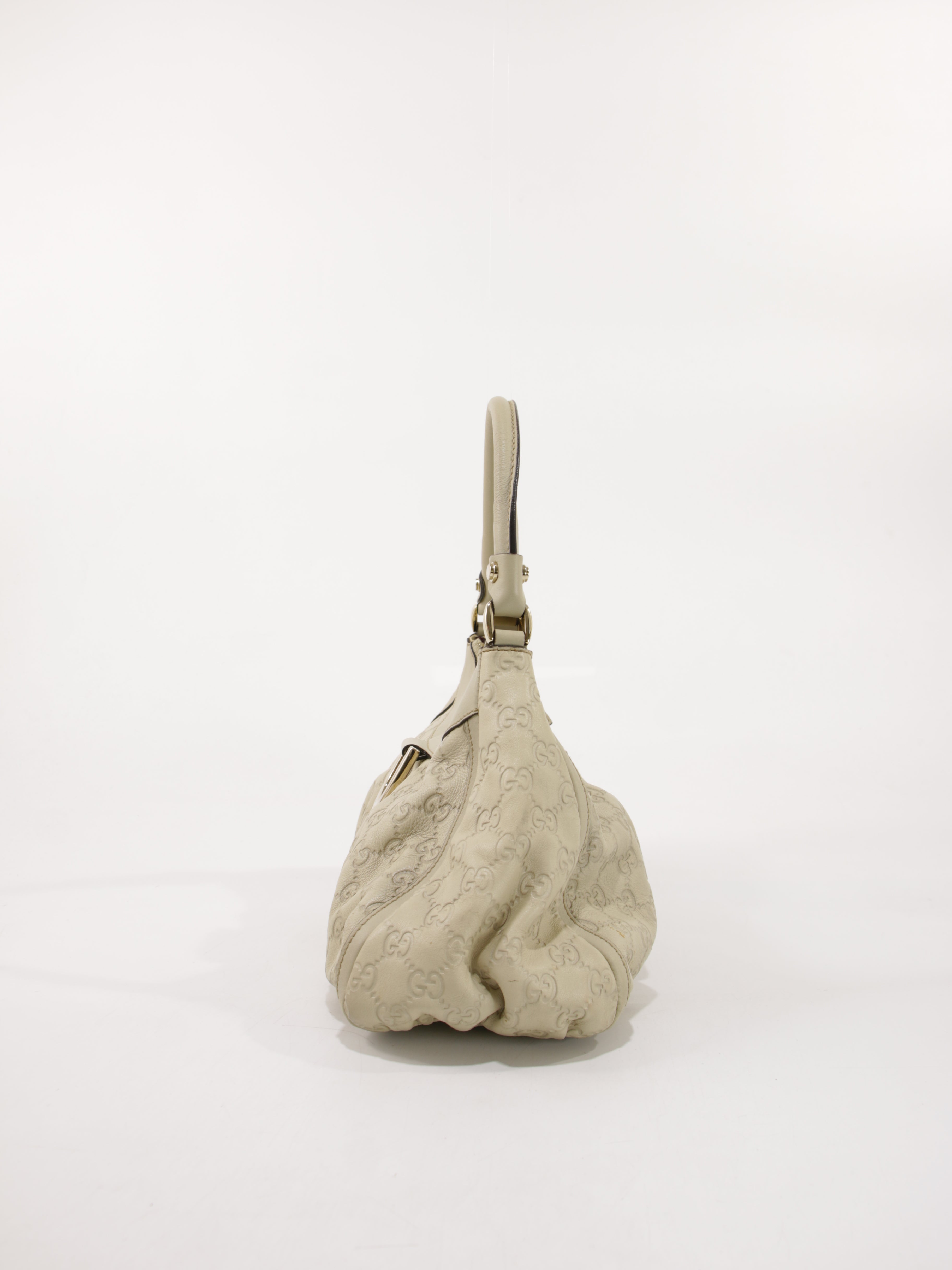 Abbey D-Ring Small