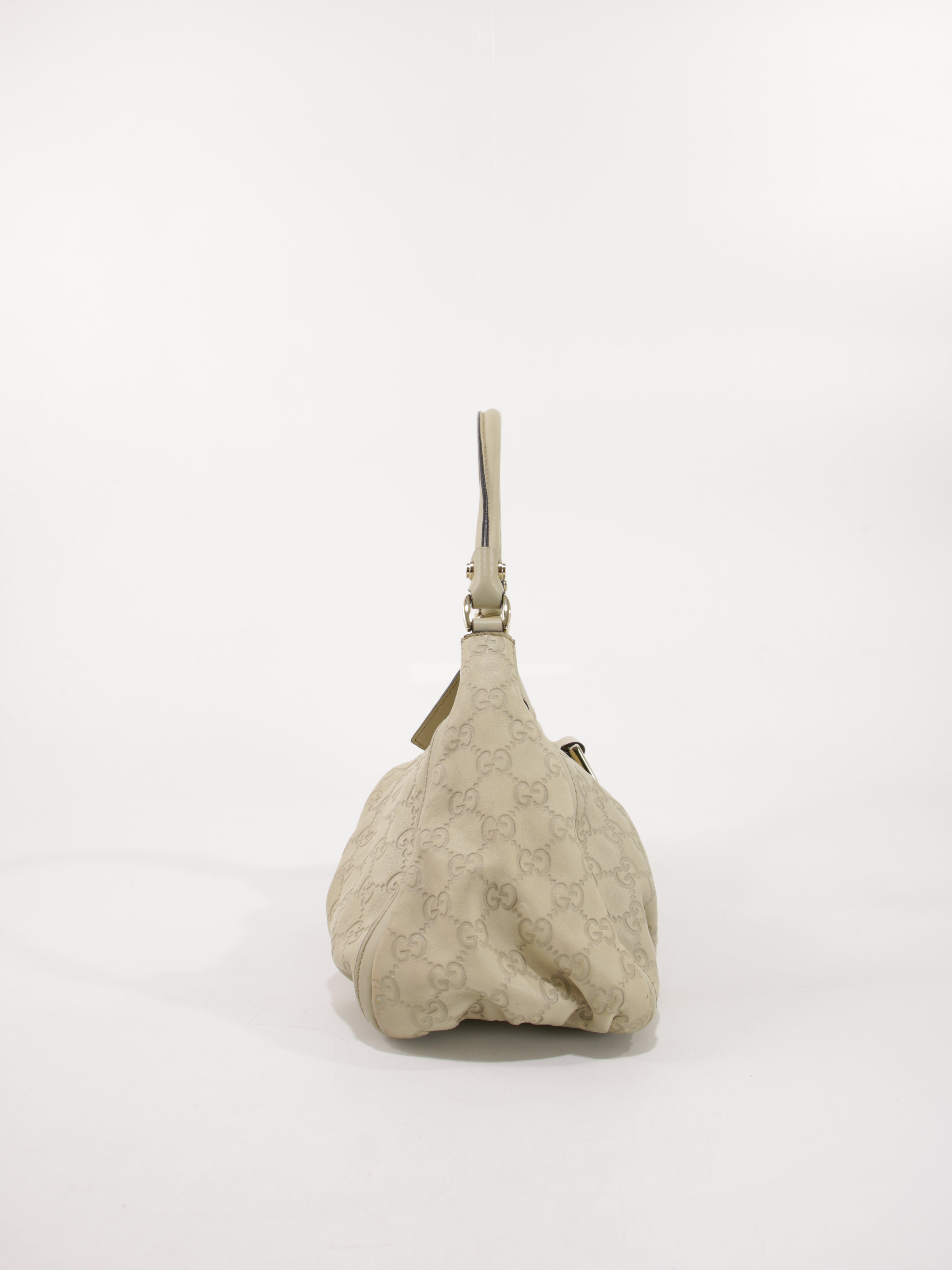 Abbey D-Ring Small