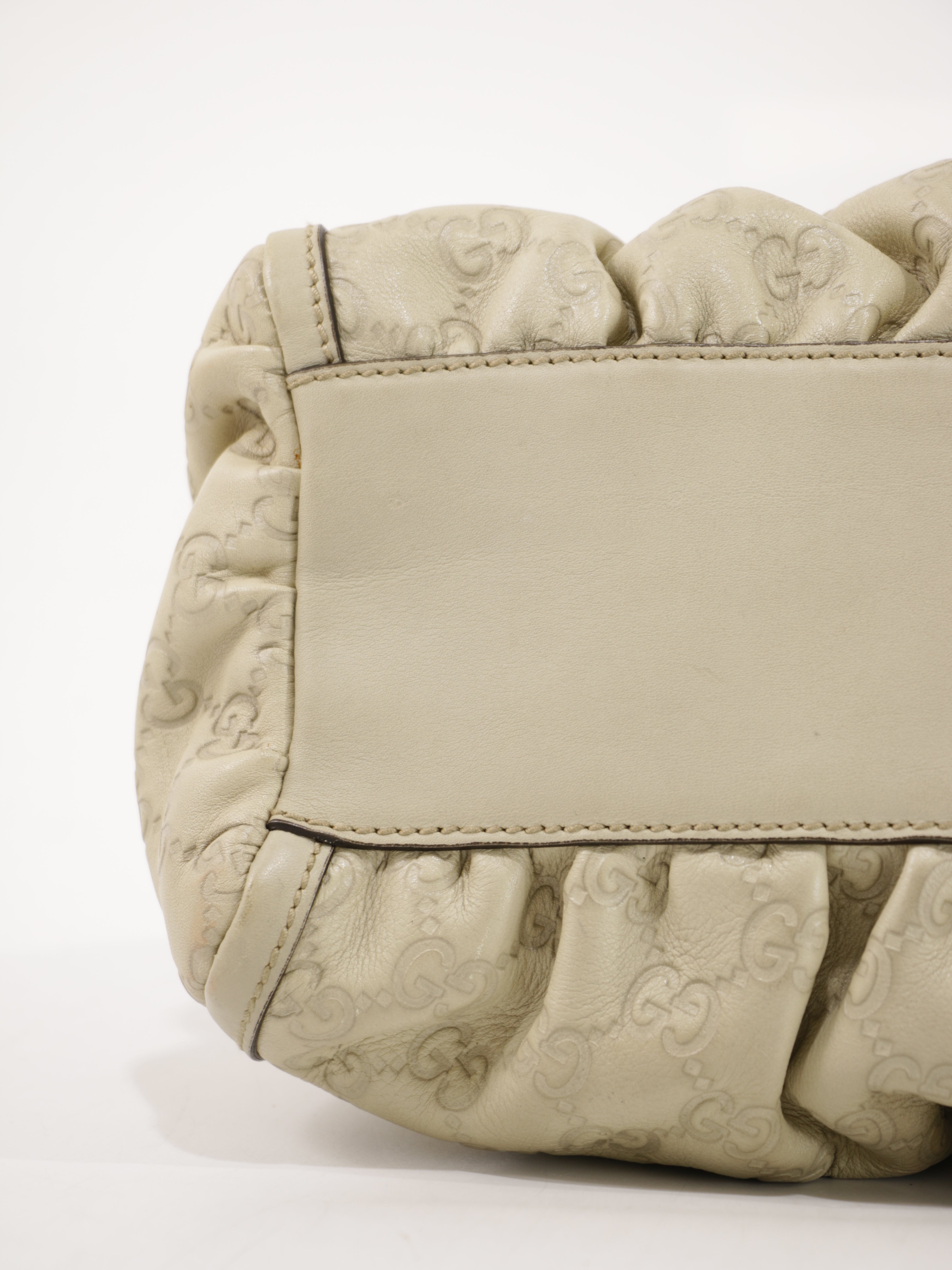 Abbey D-Ring Small