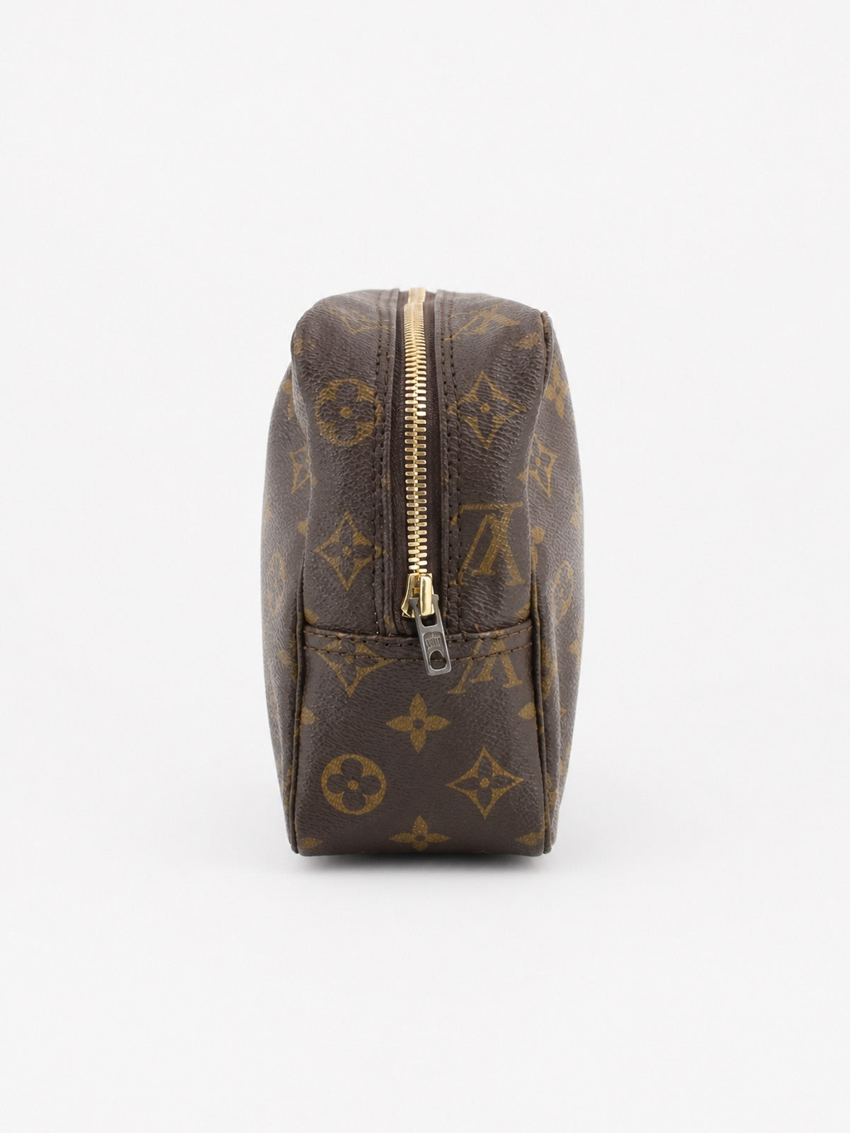 Cosmetic pouch