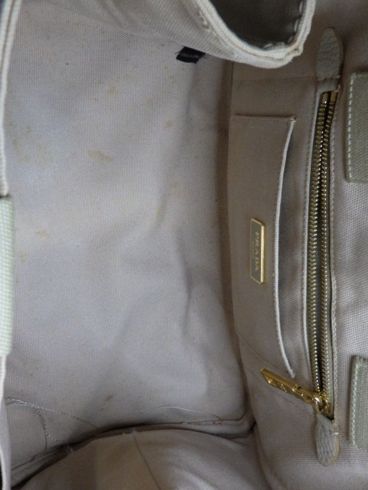 Prada Medium Canapa