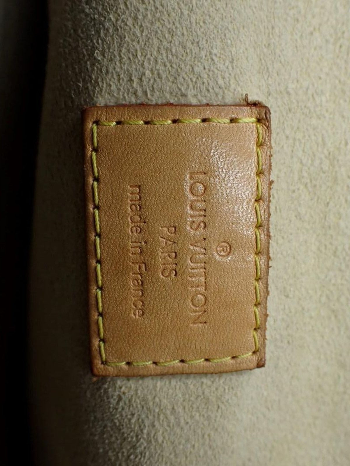 Louis Vuitton Hudson PM