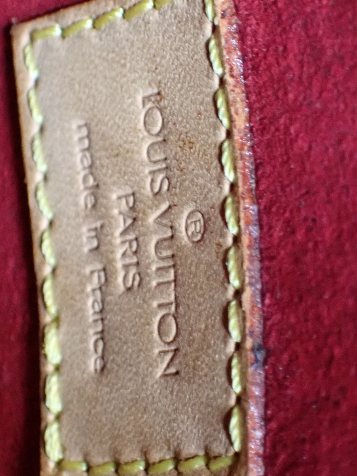 Louis Vuitton Croissant MM