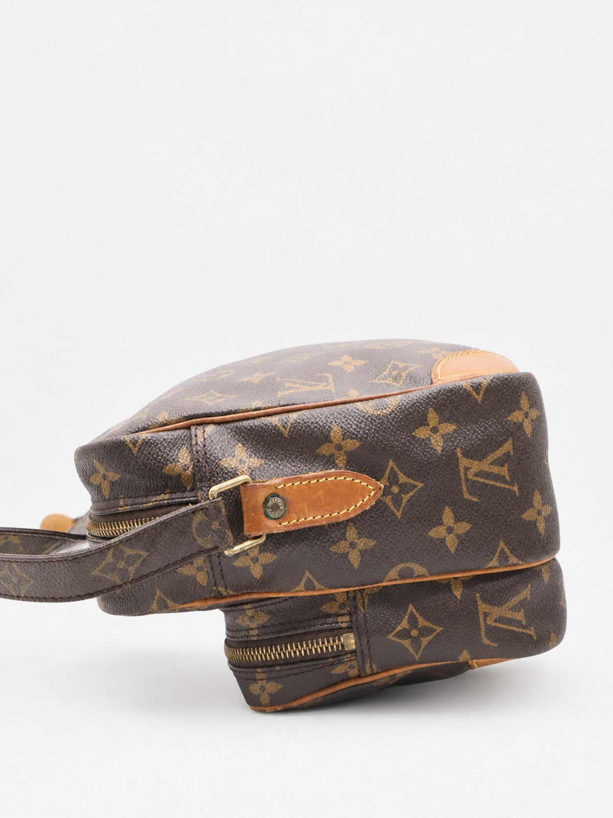 Louis Vuitton Nile PM