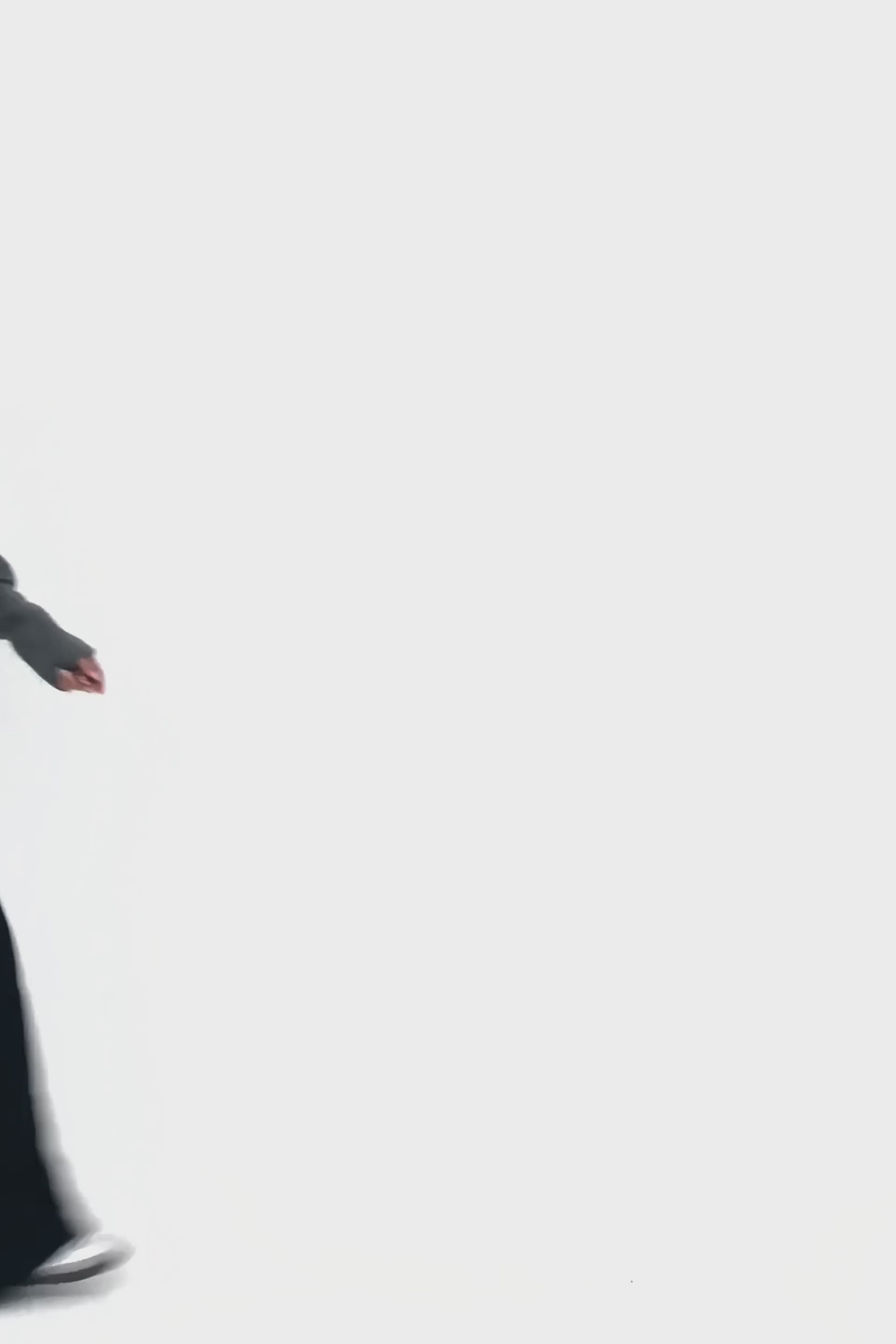 Lataa video: Bottega Veneta Ball Hobo Black Leather
