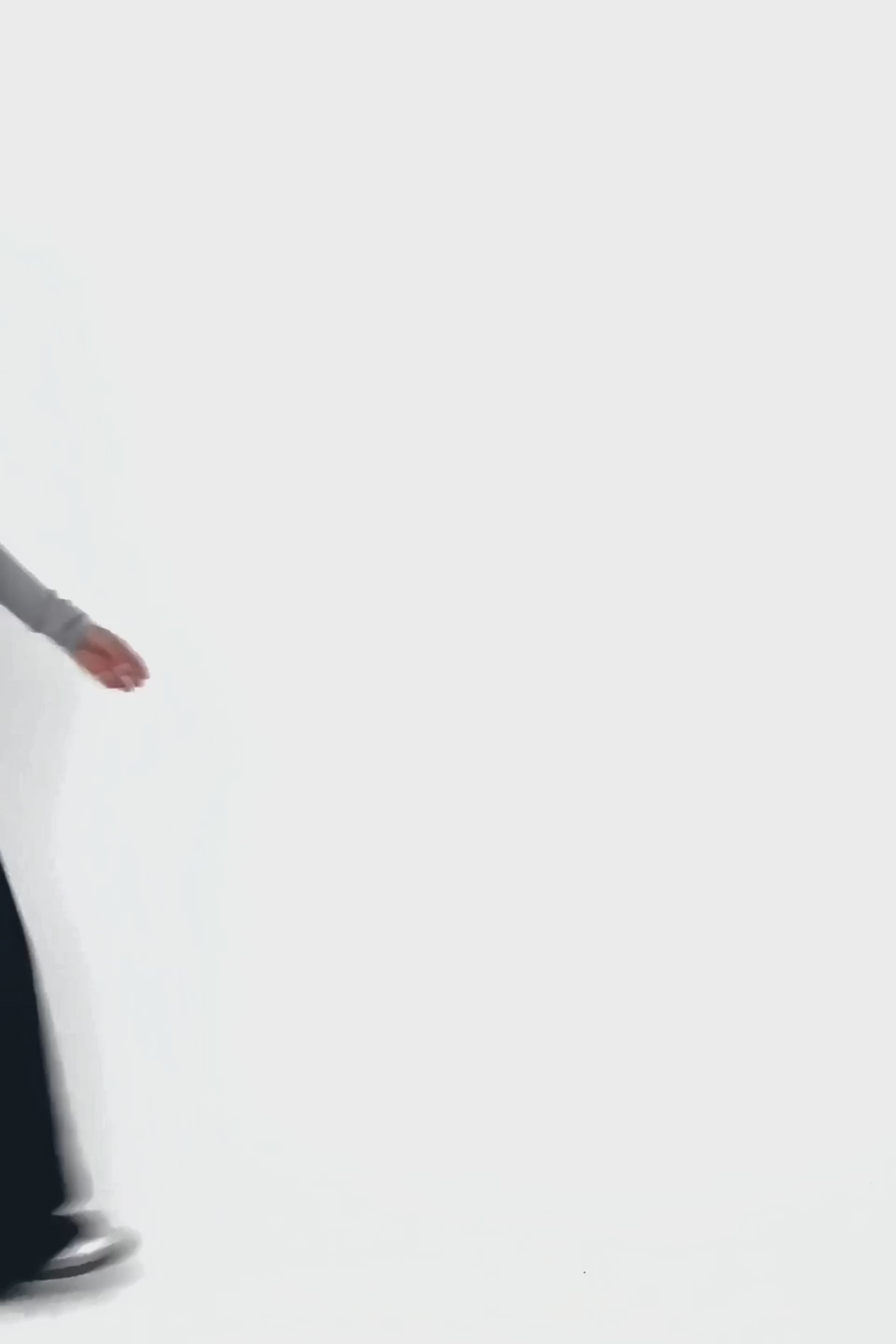 Lataa video: Bottega Veneta Medium Hobo Black Leather