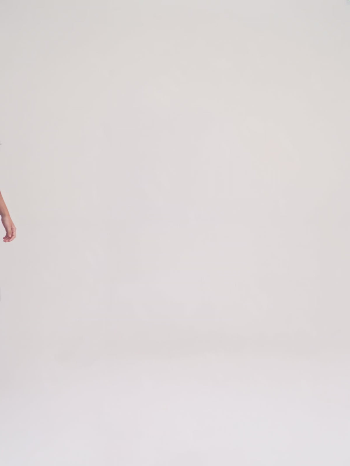 Lataa video: Louis Vuitton - Josephine PM